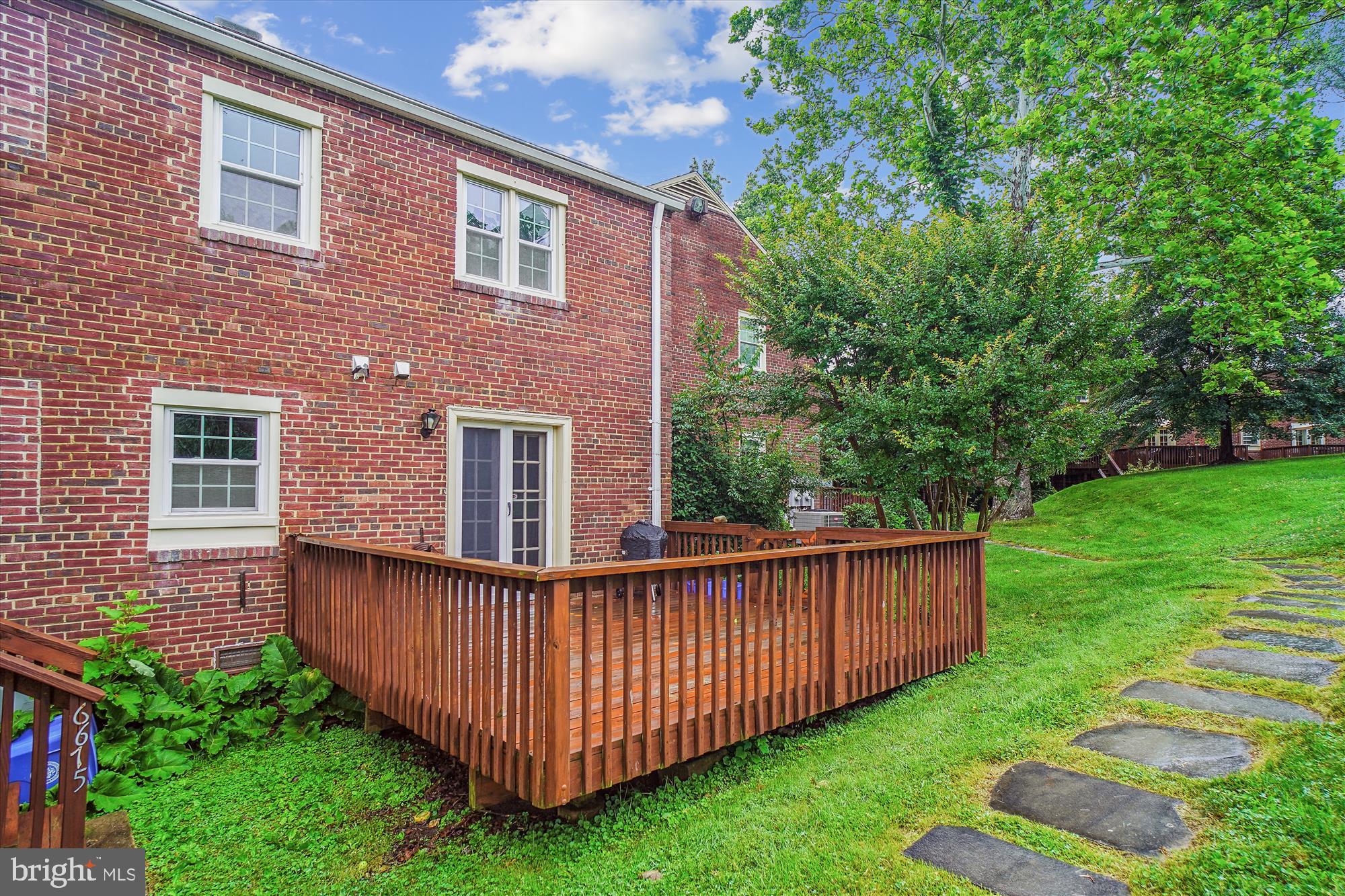 KENWOOD FOREST - Residential Lease