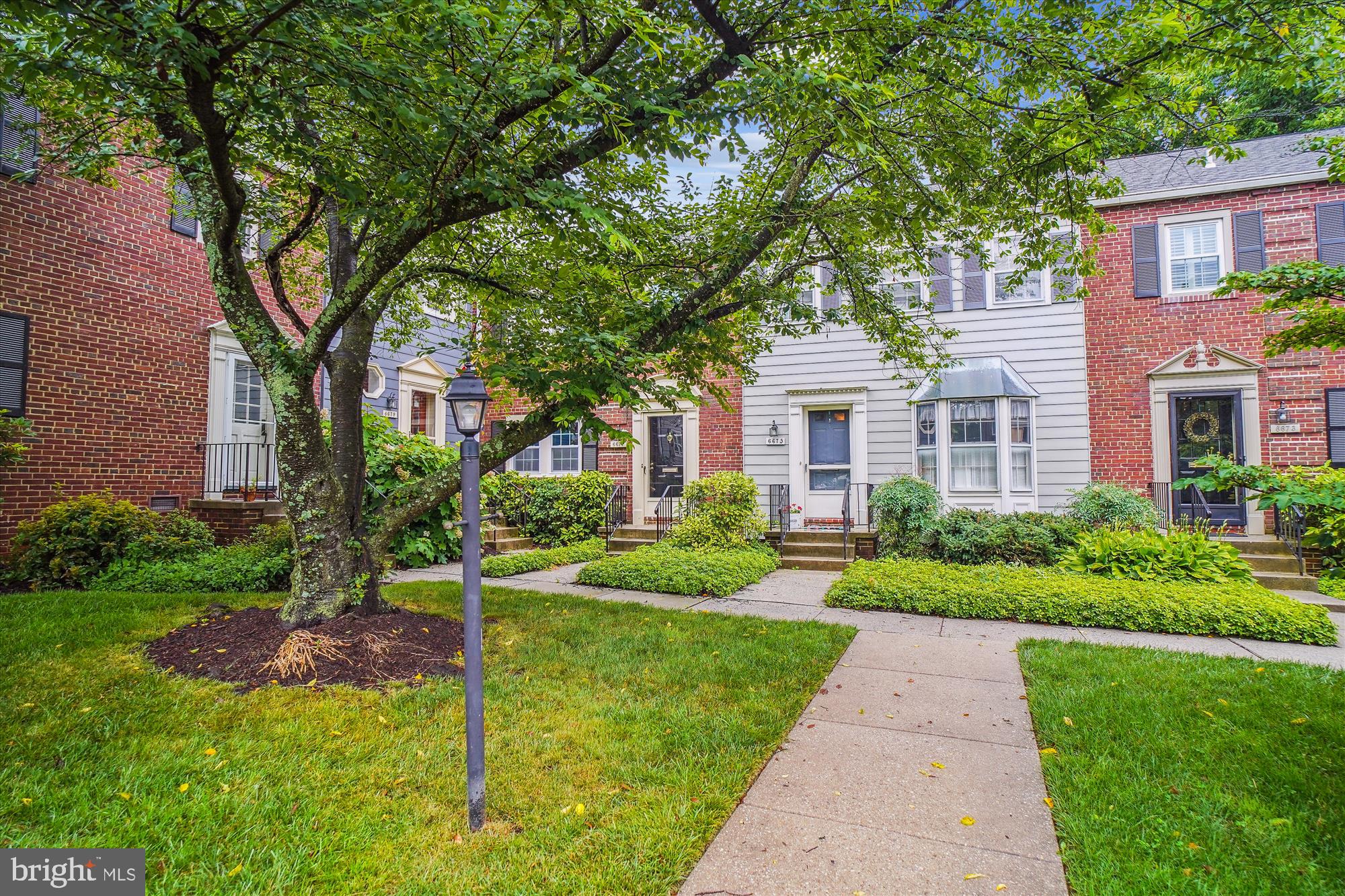 KENWOOD FOREST - Residential Lease