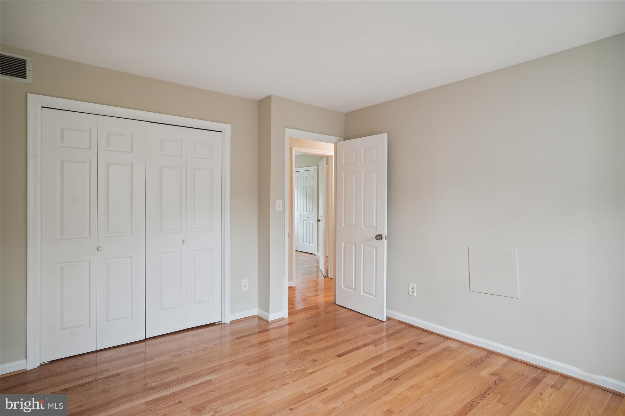 KENWOOD FOREST - Residential Lease