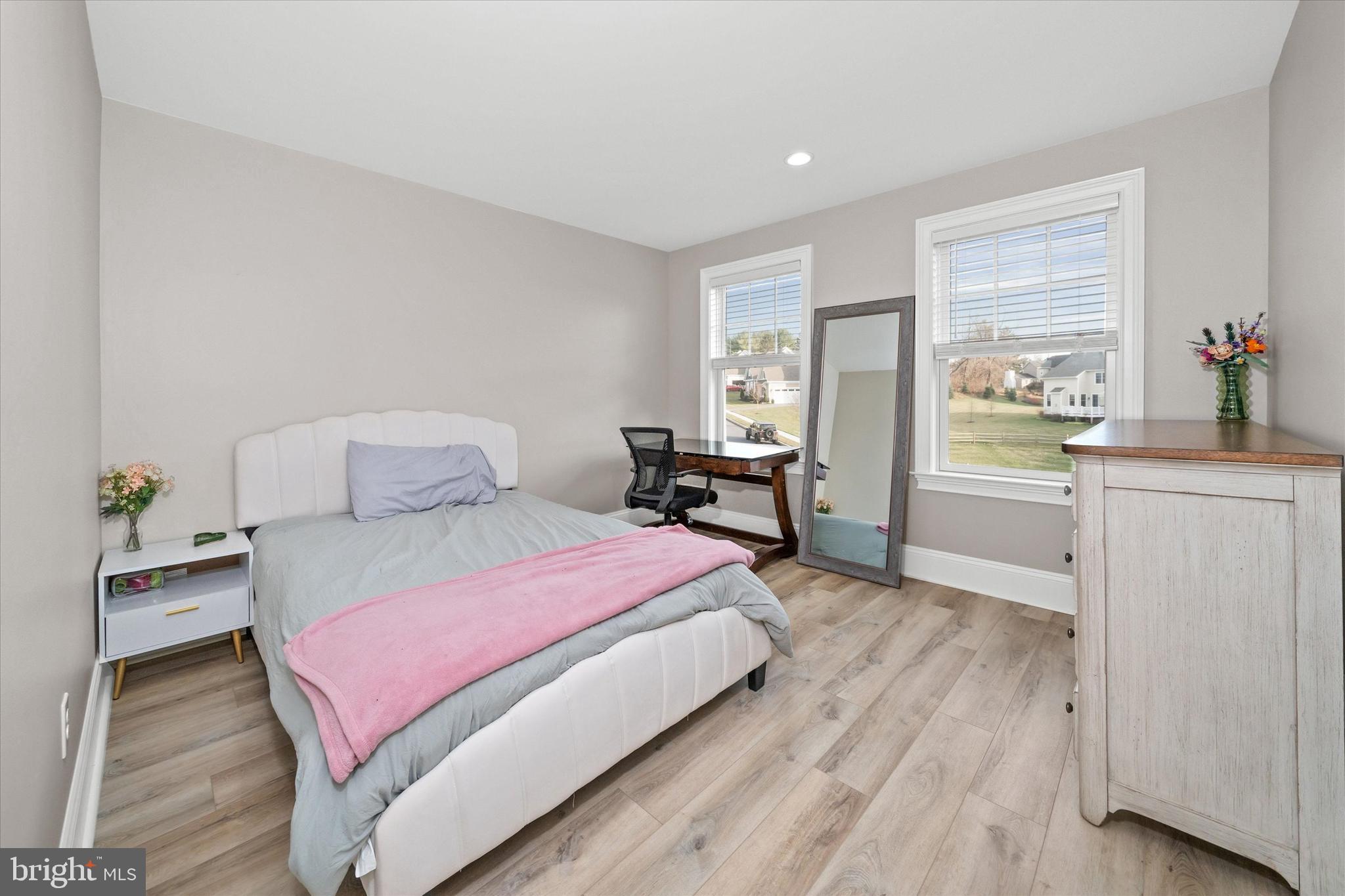 THE VILLAGES AT NORTHRIDGE - Residential