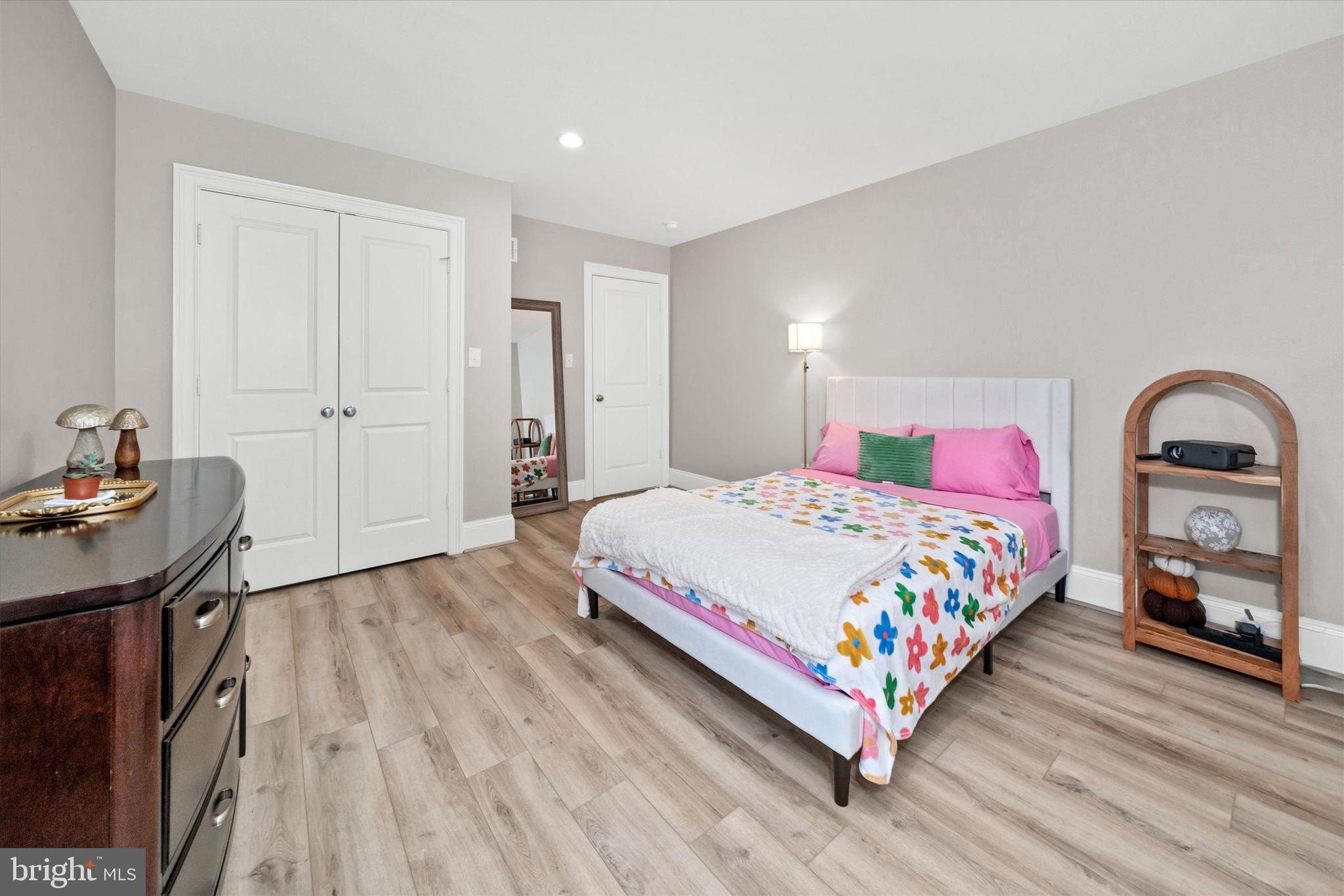 THE VILLAGES AT NORTHRIDGE - Residential