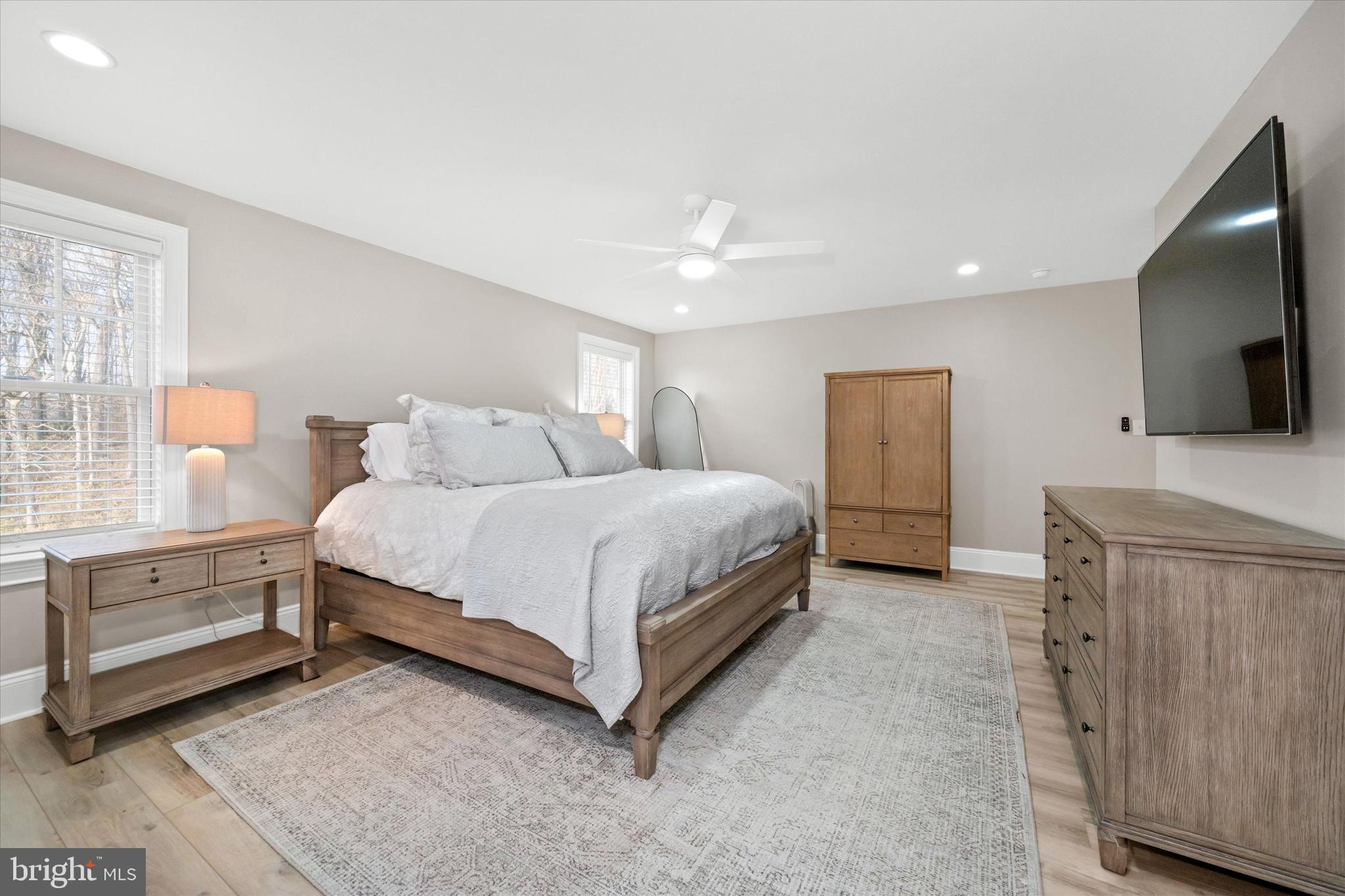 THE VILLAGES AT NORTHRIDGE - Residential