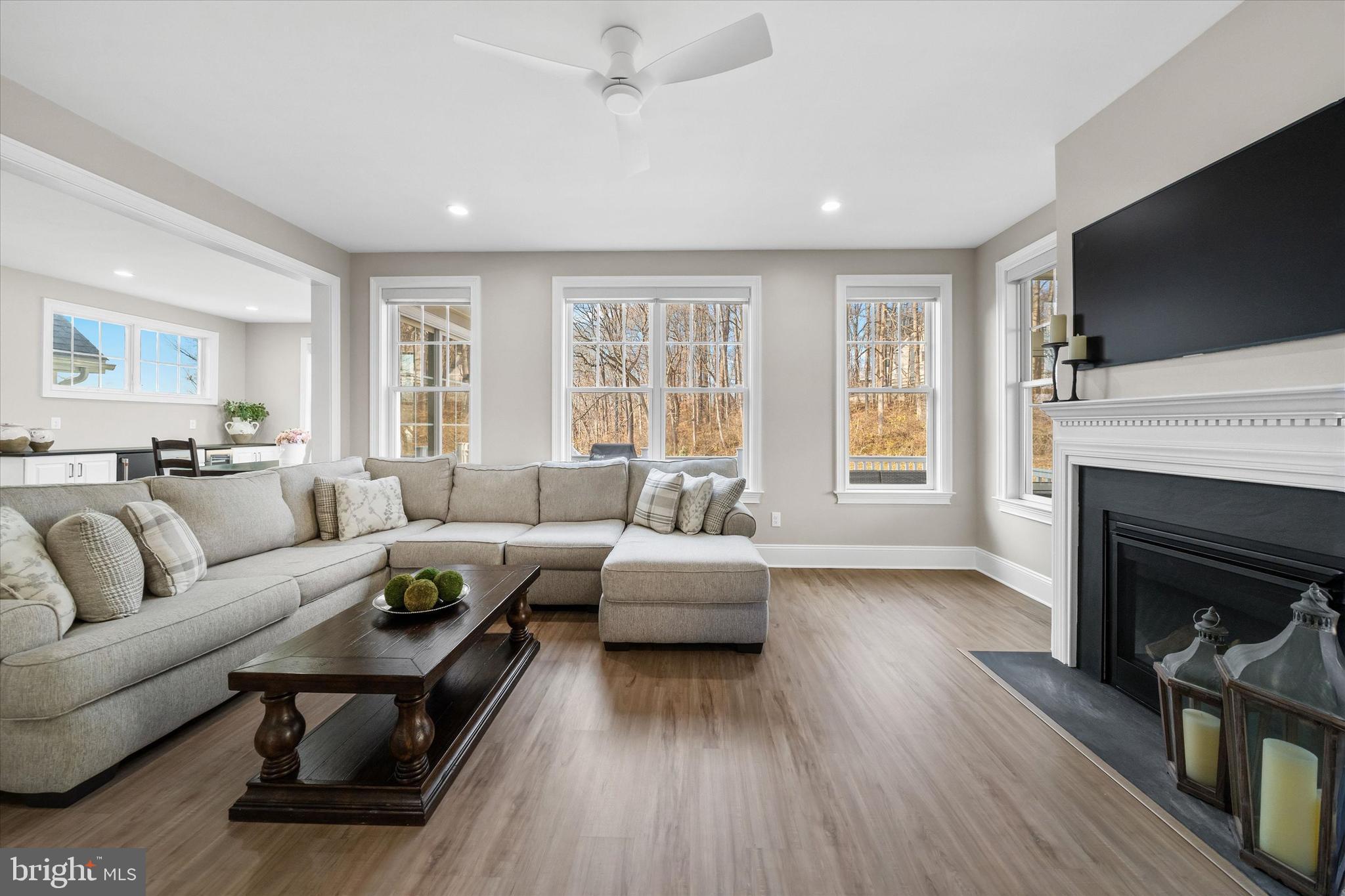 THE VILLAGES AT NORTHRIDGE - Residential