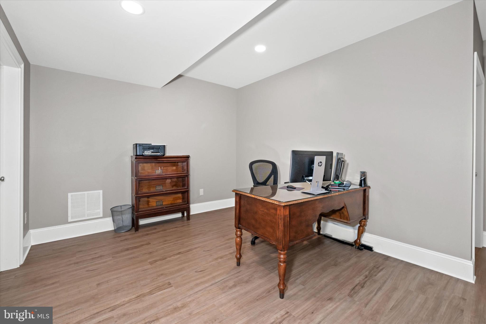 THE VILLAGES AT NORTHRIDGE - Residential