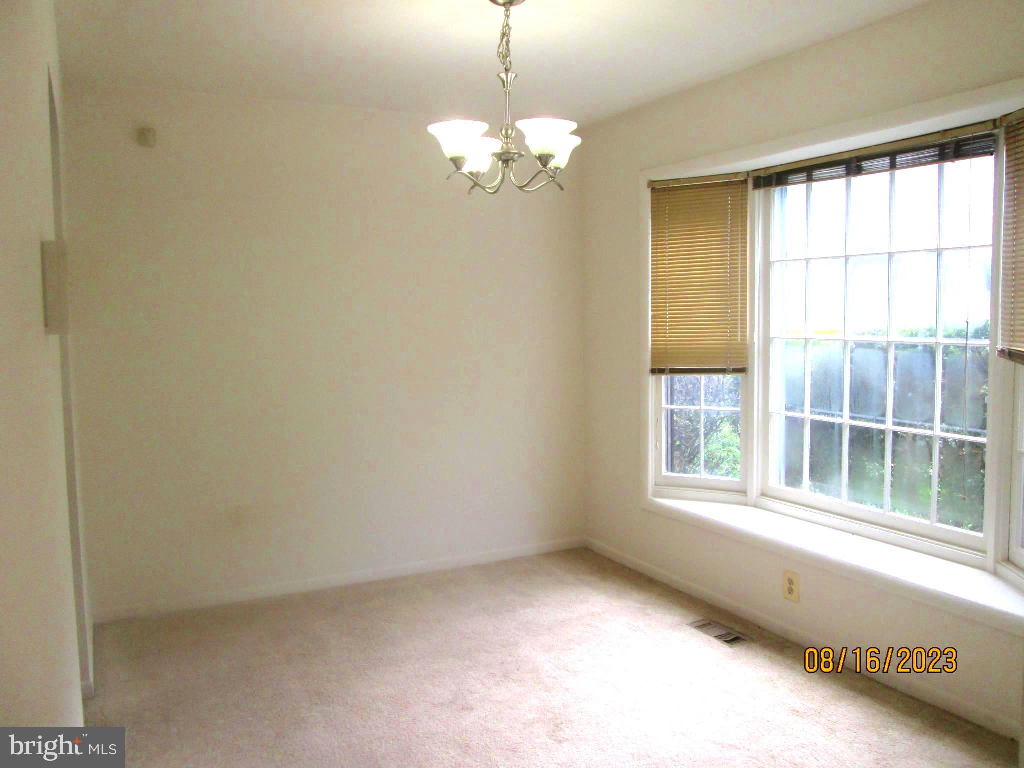 WINDSOR PARK - Residential