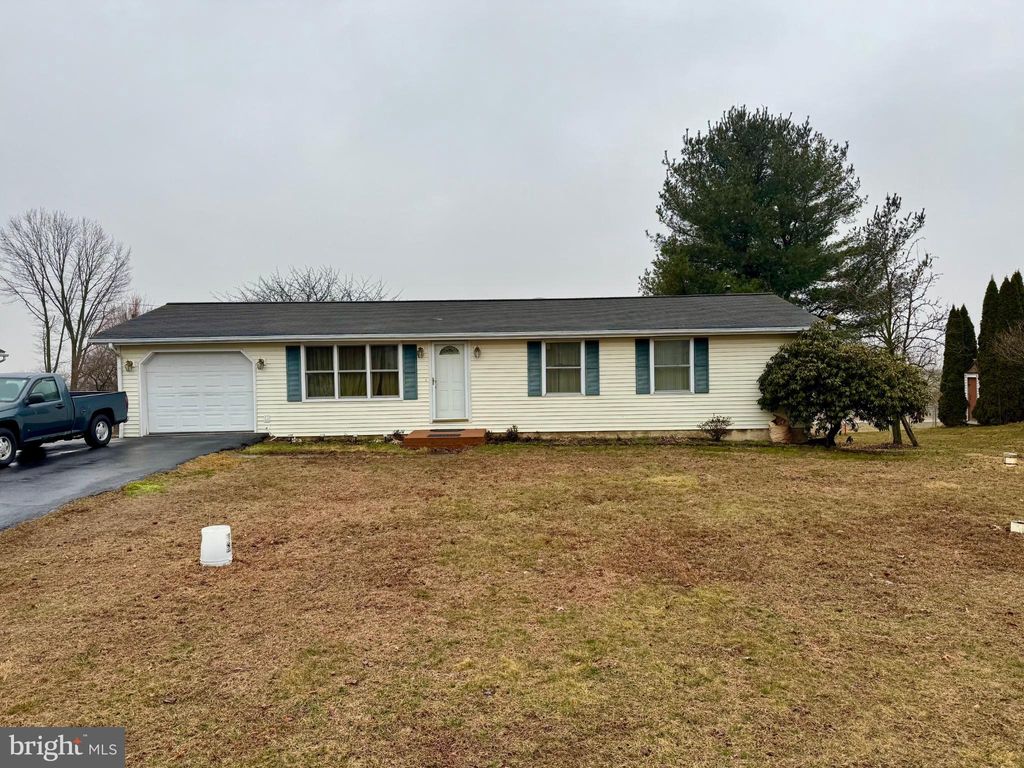Photo of 430 Fairview Road, MANHEIM, PA 17545 (MLS # PALA2083914)