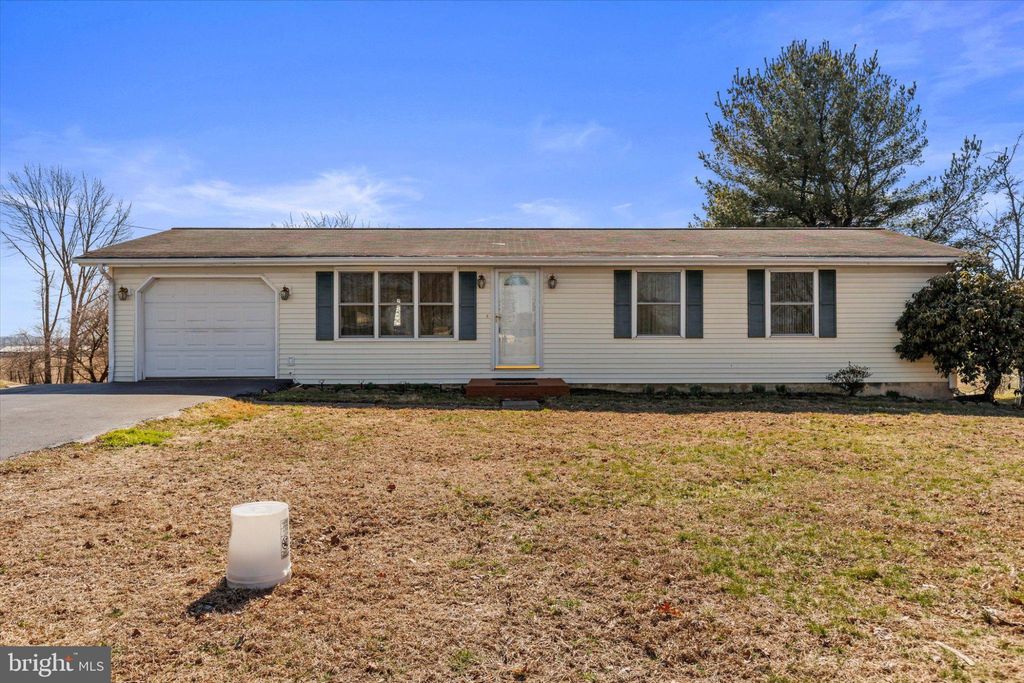 Photo of 430 Fairview Road, MANHEIM, PA 17545 (MLS # PALA2083914)