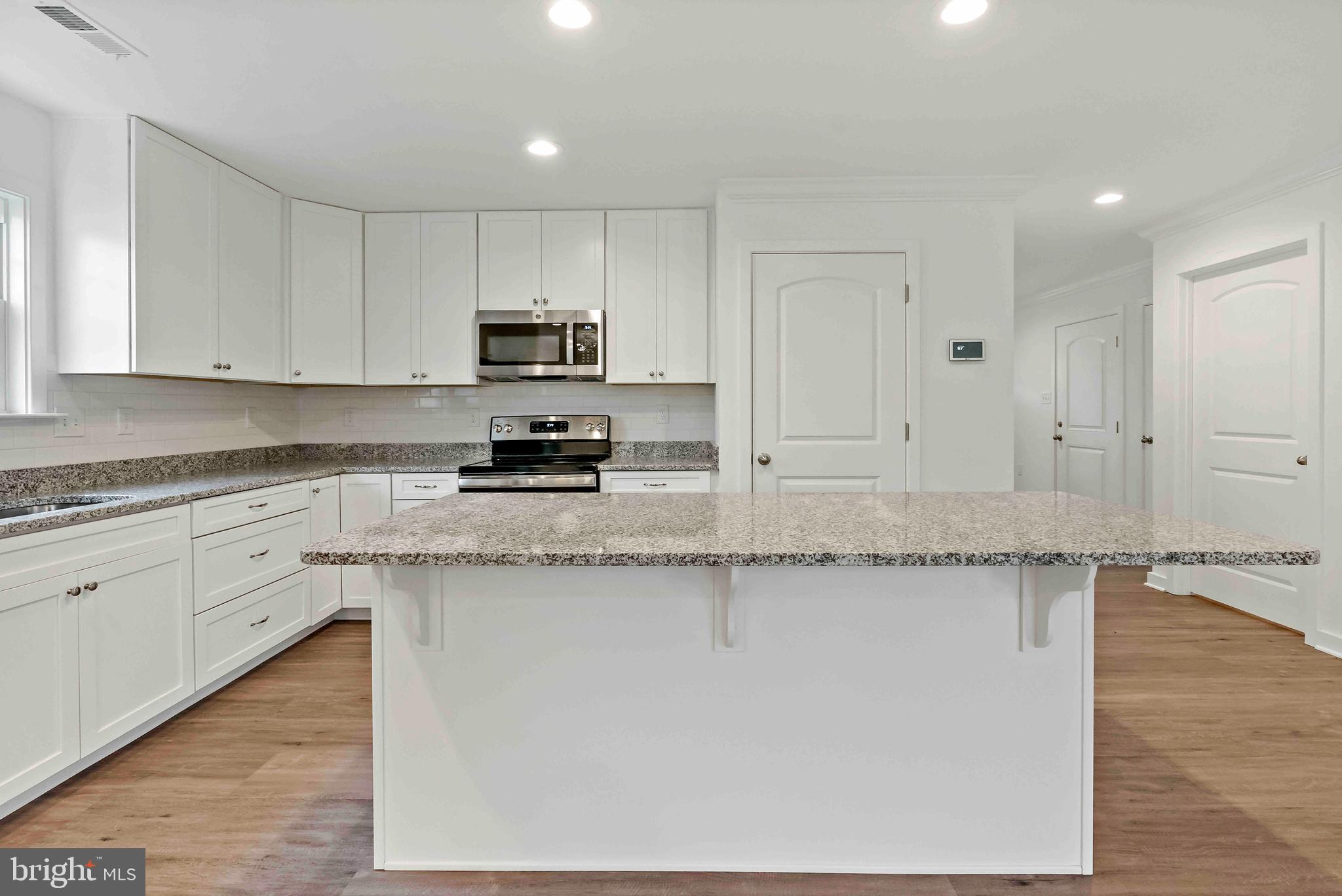 CARDINAL POINTE - Residential