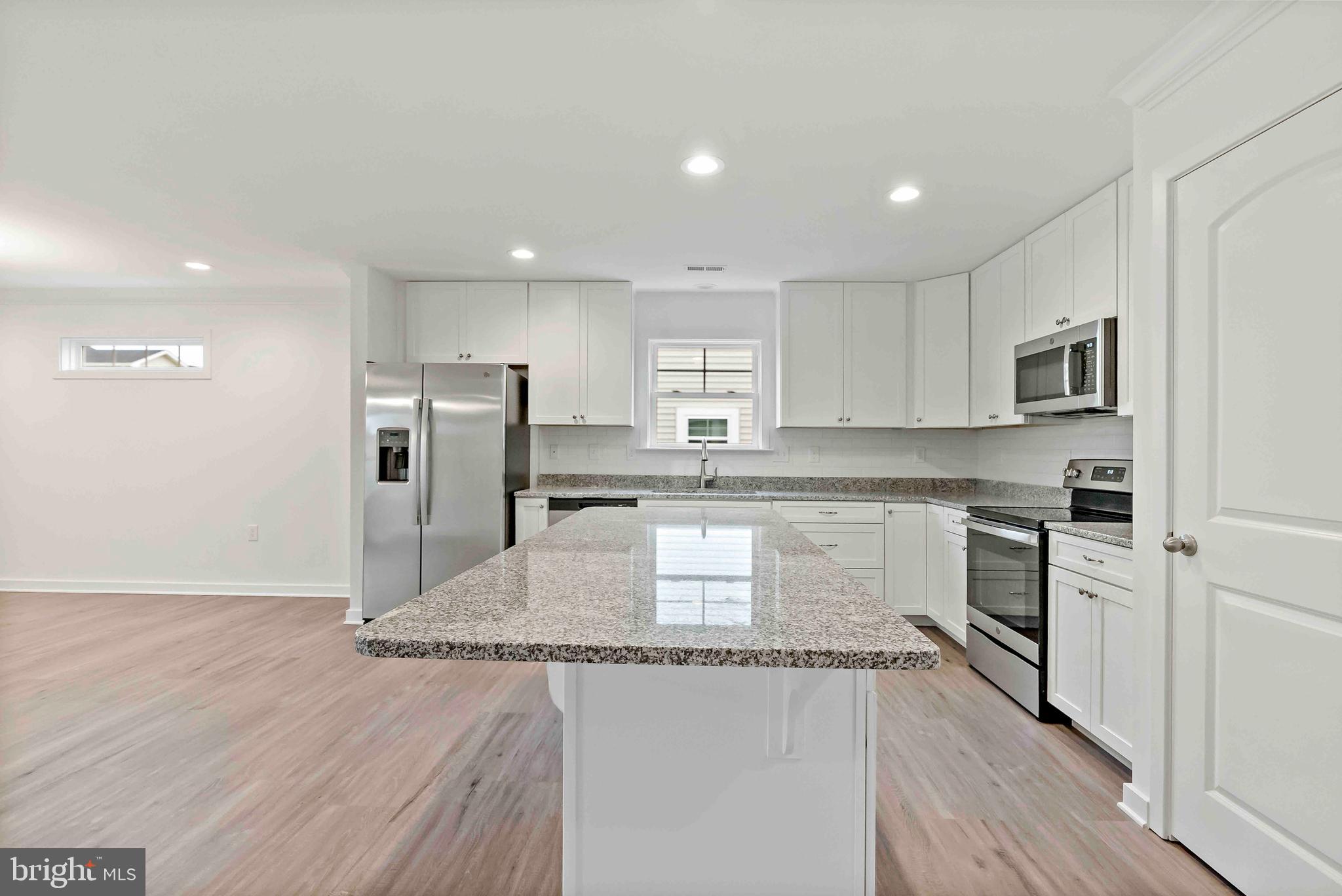 CARDINAL POINTE - Residential