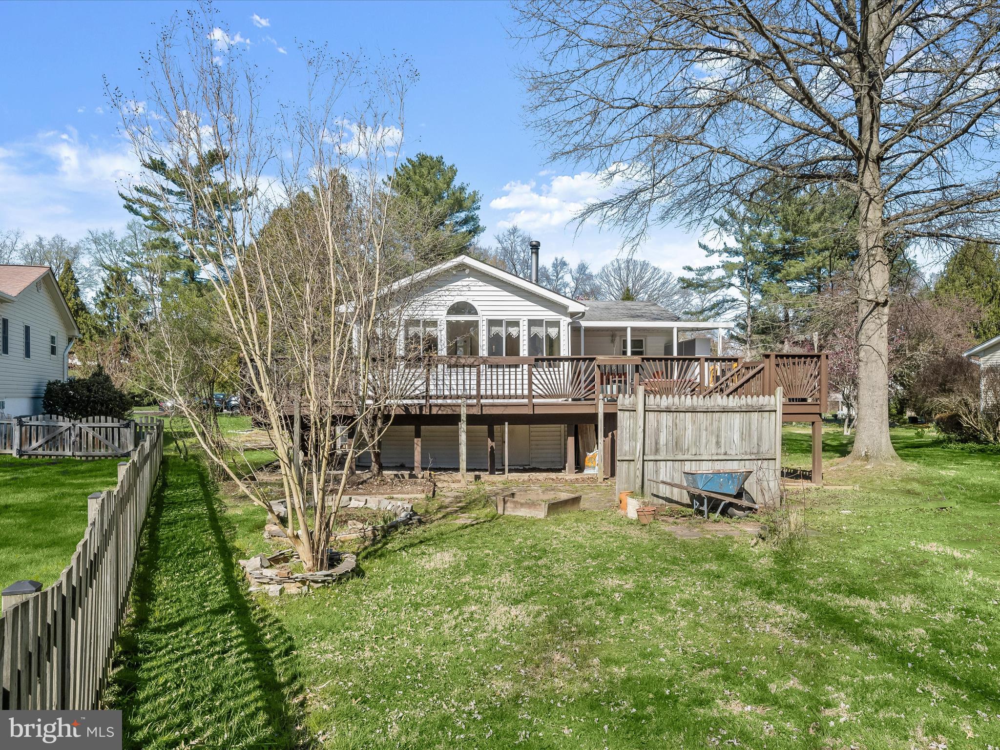 GWYNN ACRES - Residential