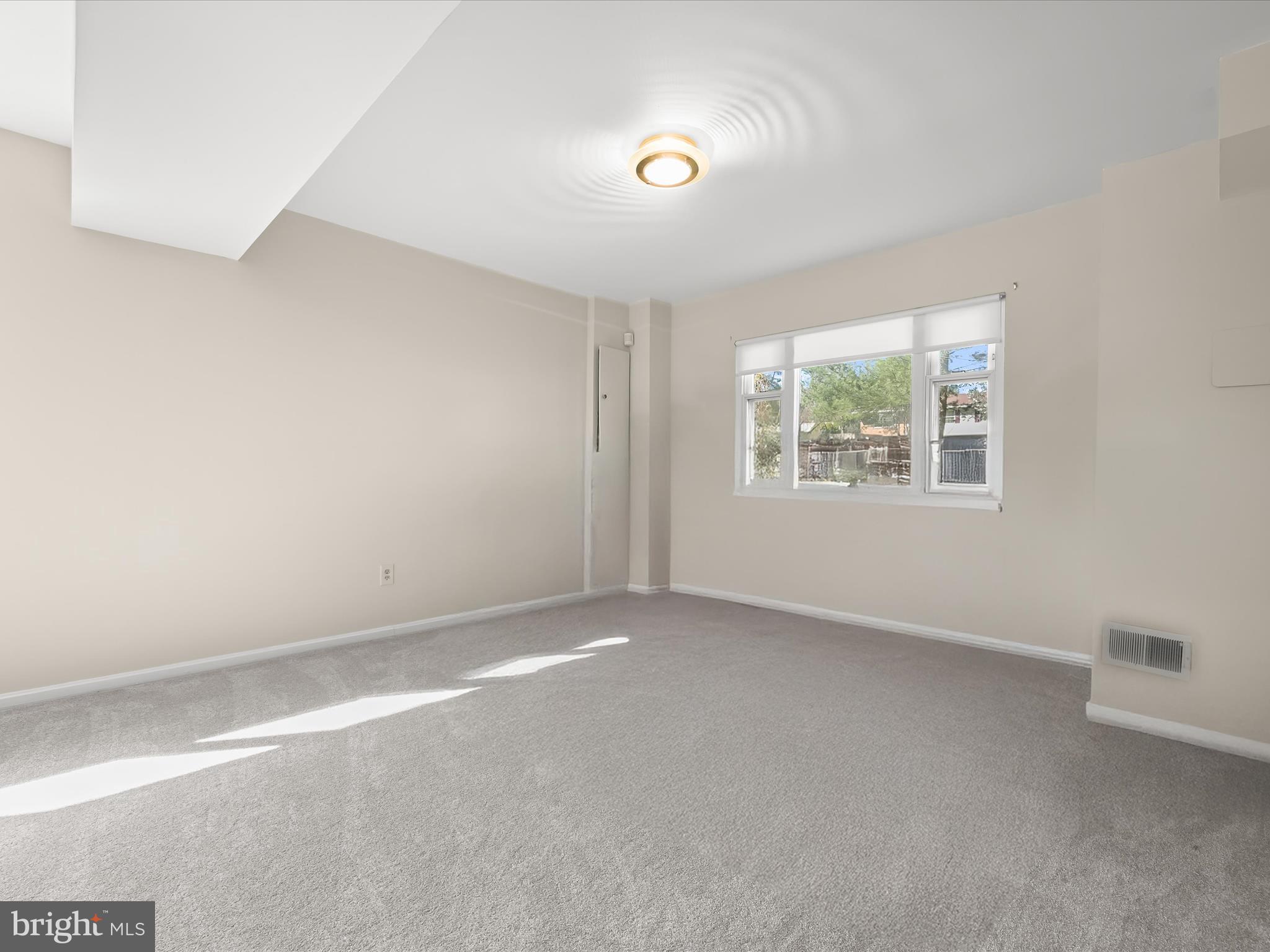 GWYNN ACRES - Residential