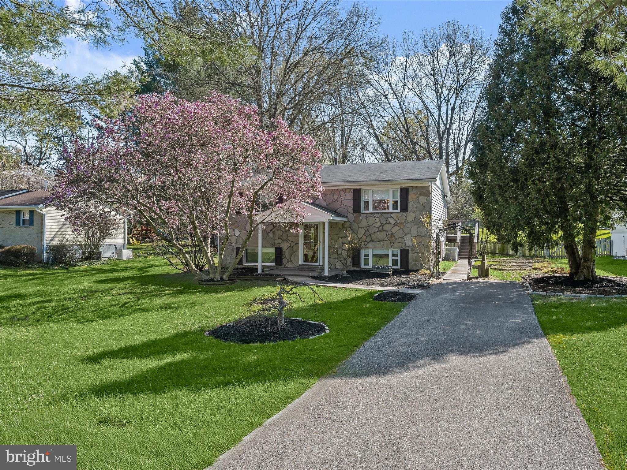 GWYNN ACRES - Residential