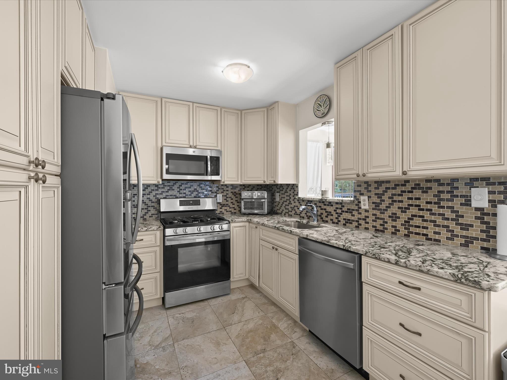 GWYNN ACRES - Residential