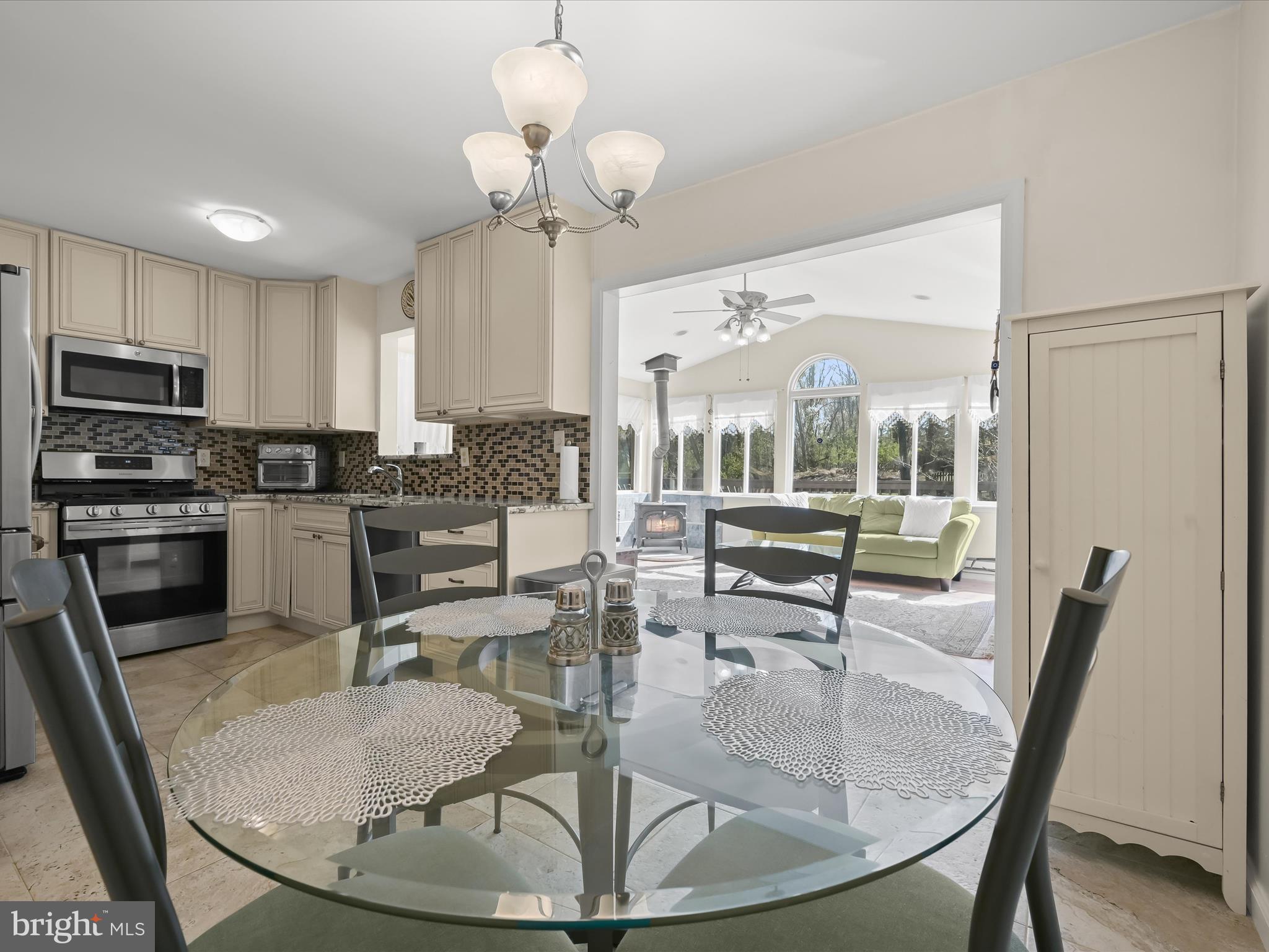 GWYNN ACRES - Residential