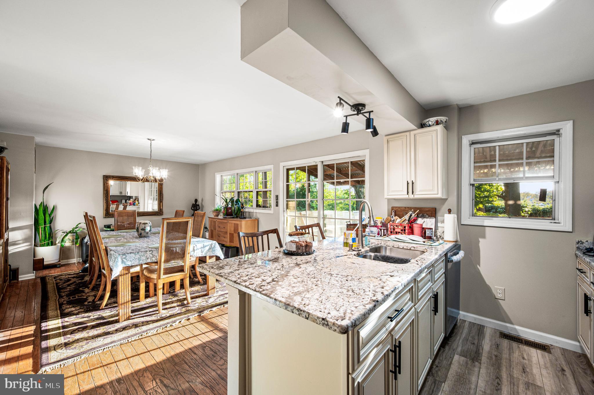 OAK LANE - Residential