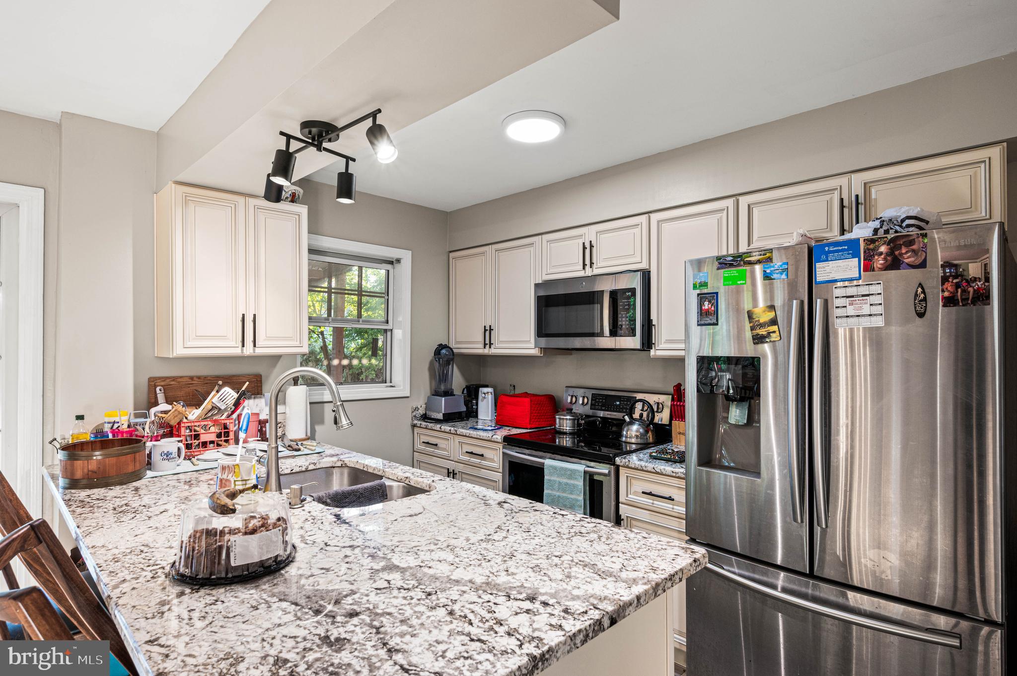 OAK LANE - Residential