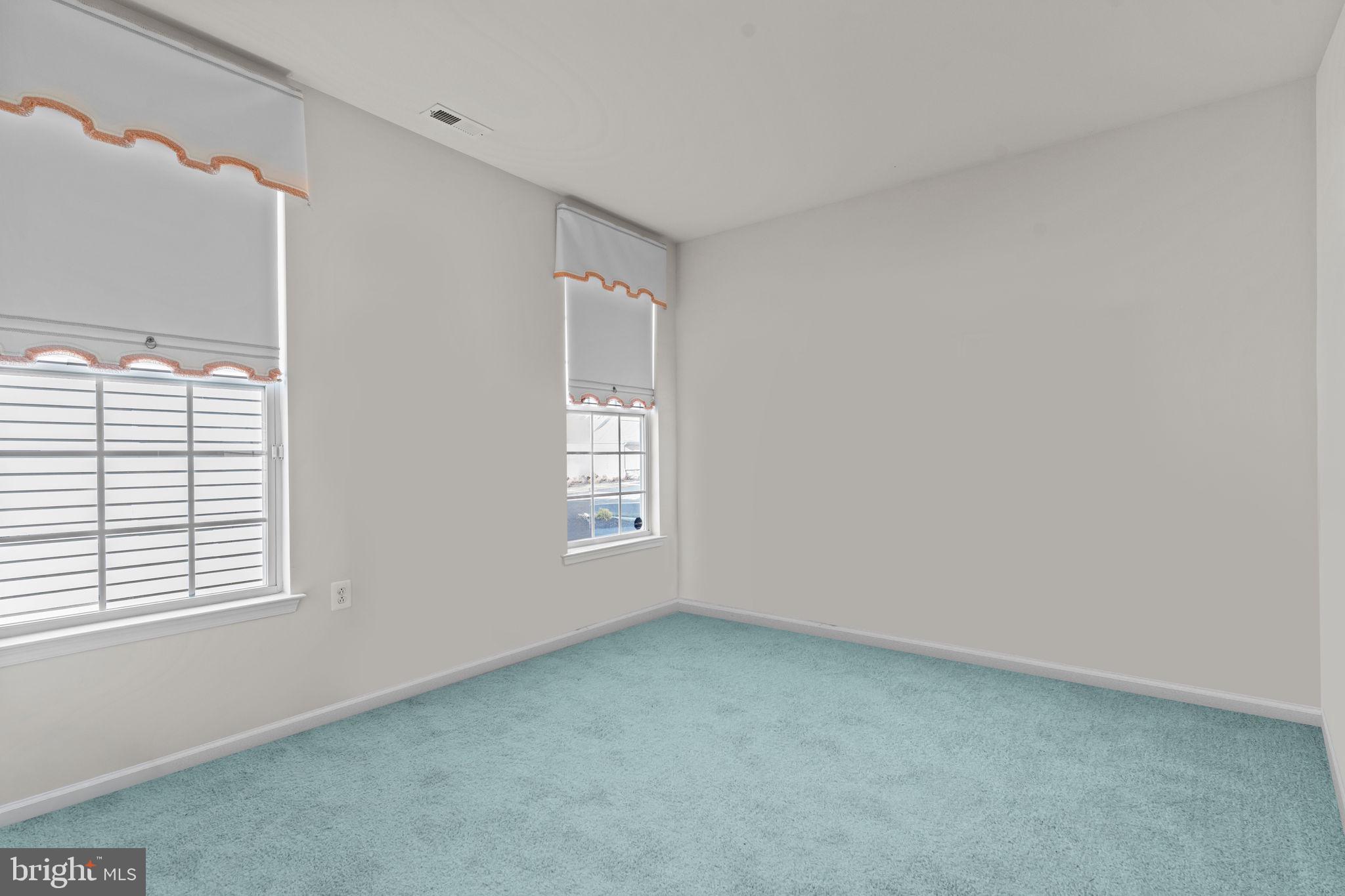 HERITAGE CR ESTS - Residential