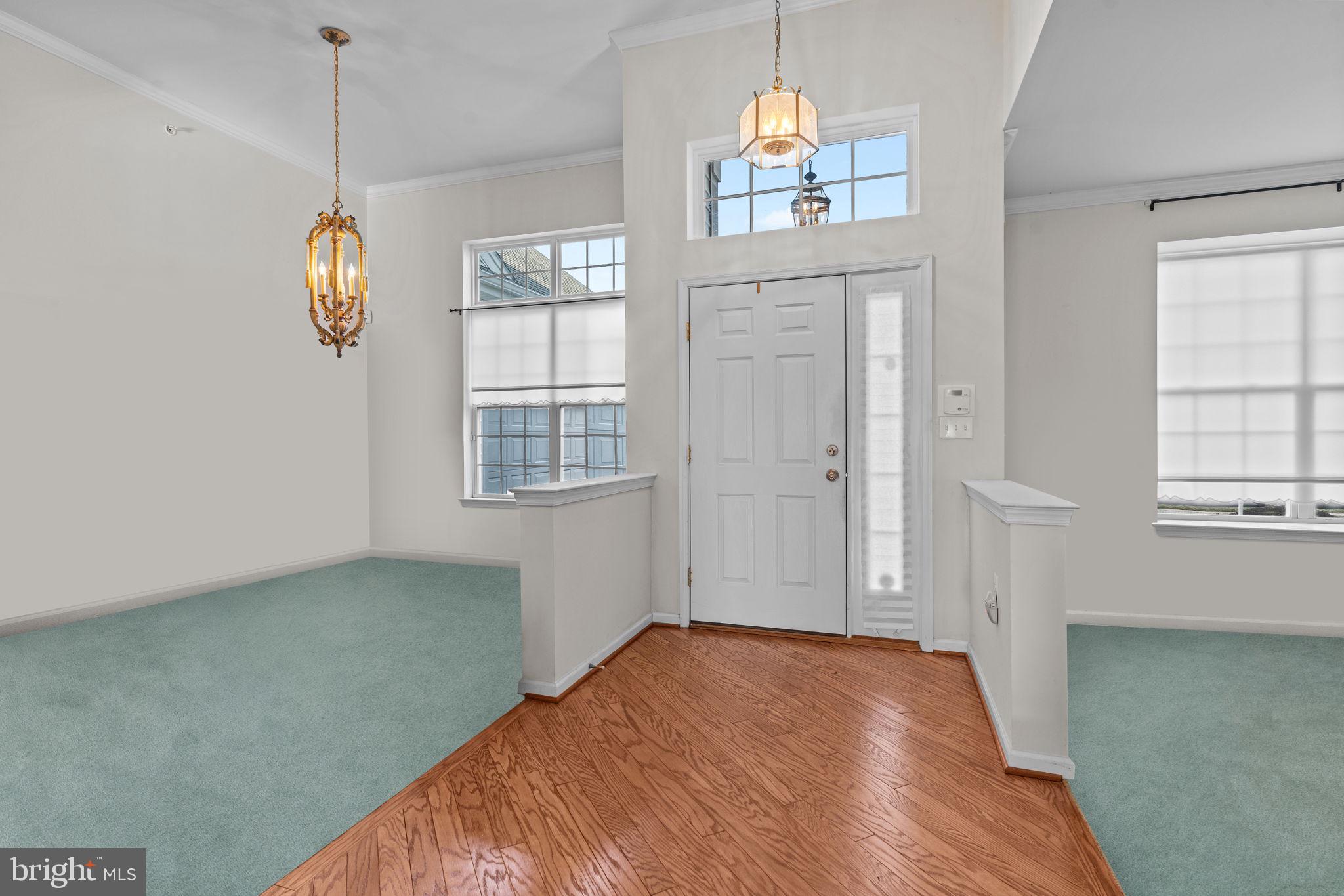 HERITAGE CR ESTS - Residential