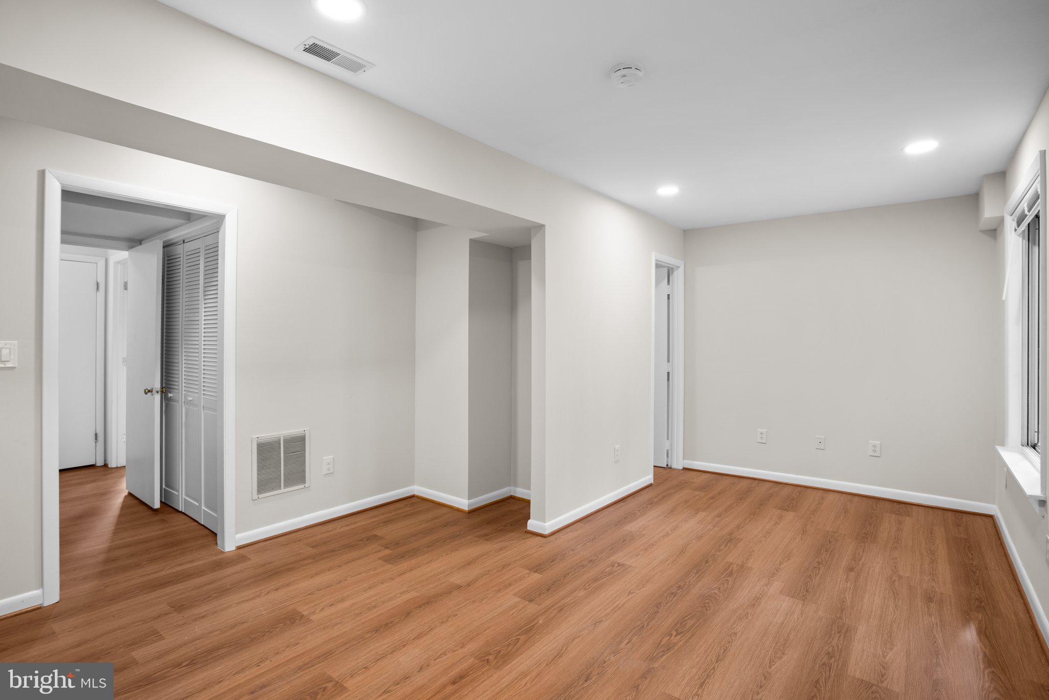 WOODLAND PARK - Residential Lease