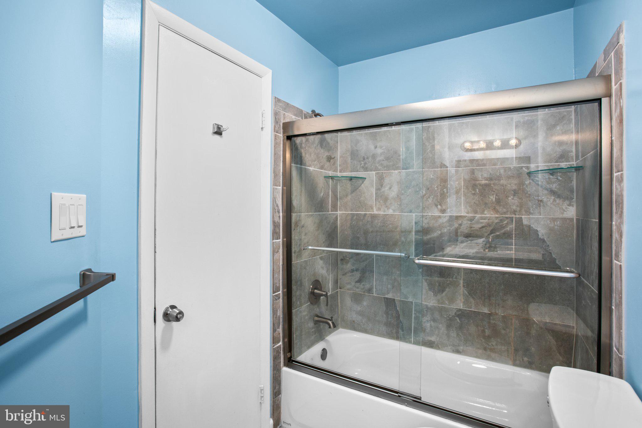 WOODLAND PARK - Residential Lease