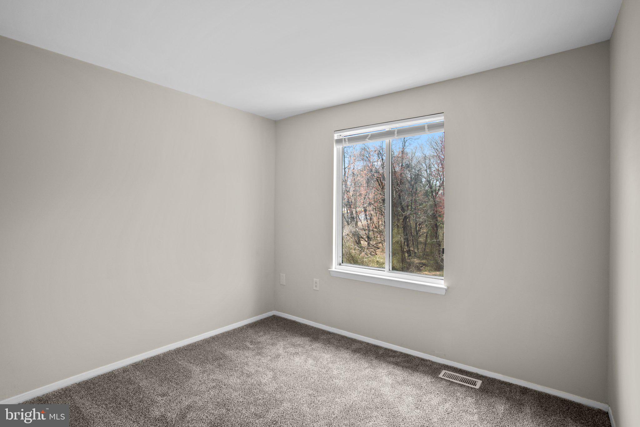 WOODLAND PARK - Residential Lease