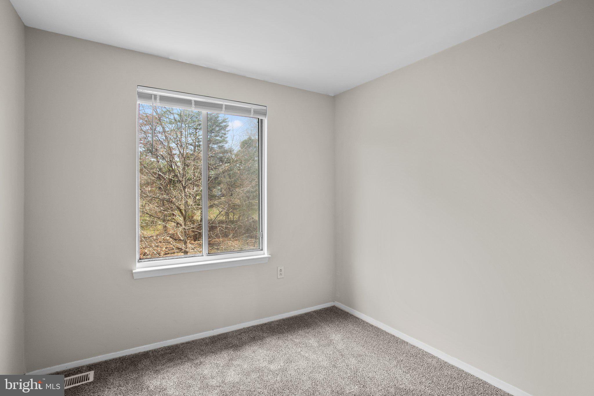 WOODLAND PARK - Residential Lease