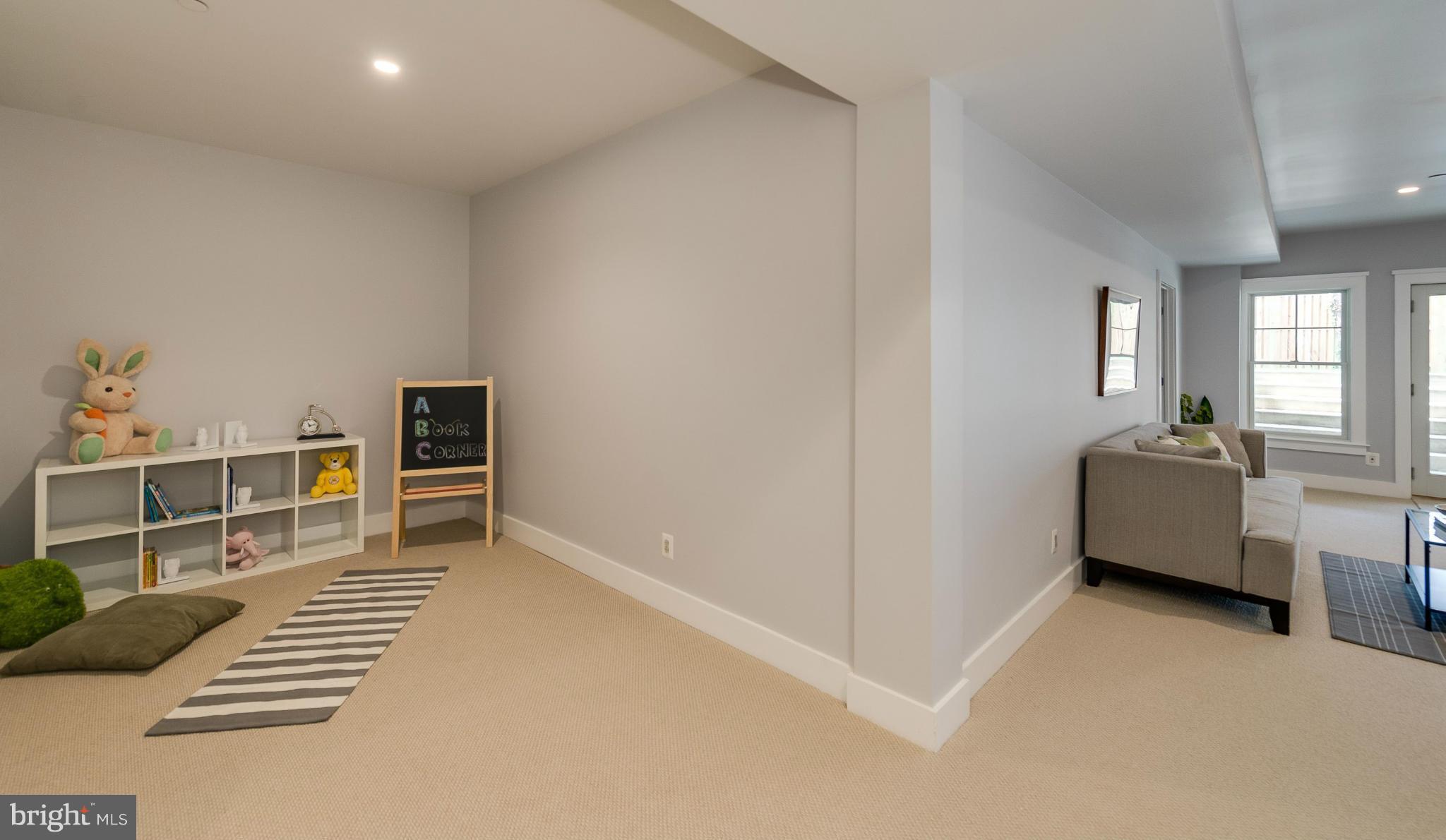 FERNWOOD - Residential Lease