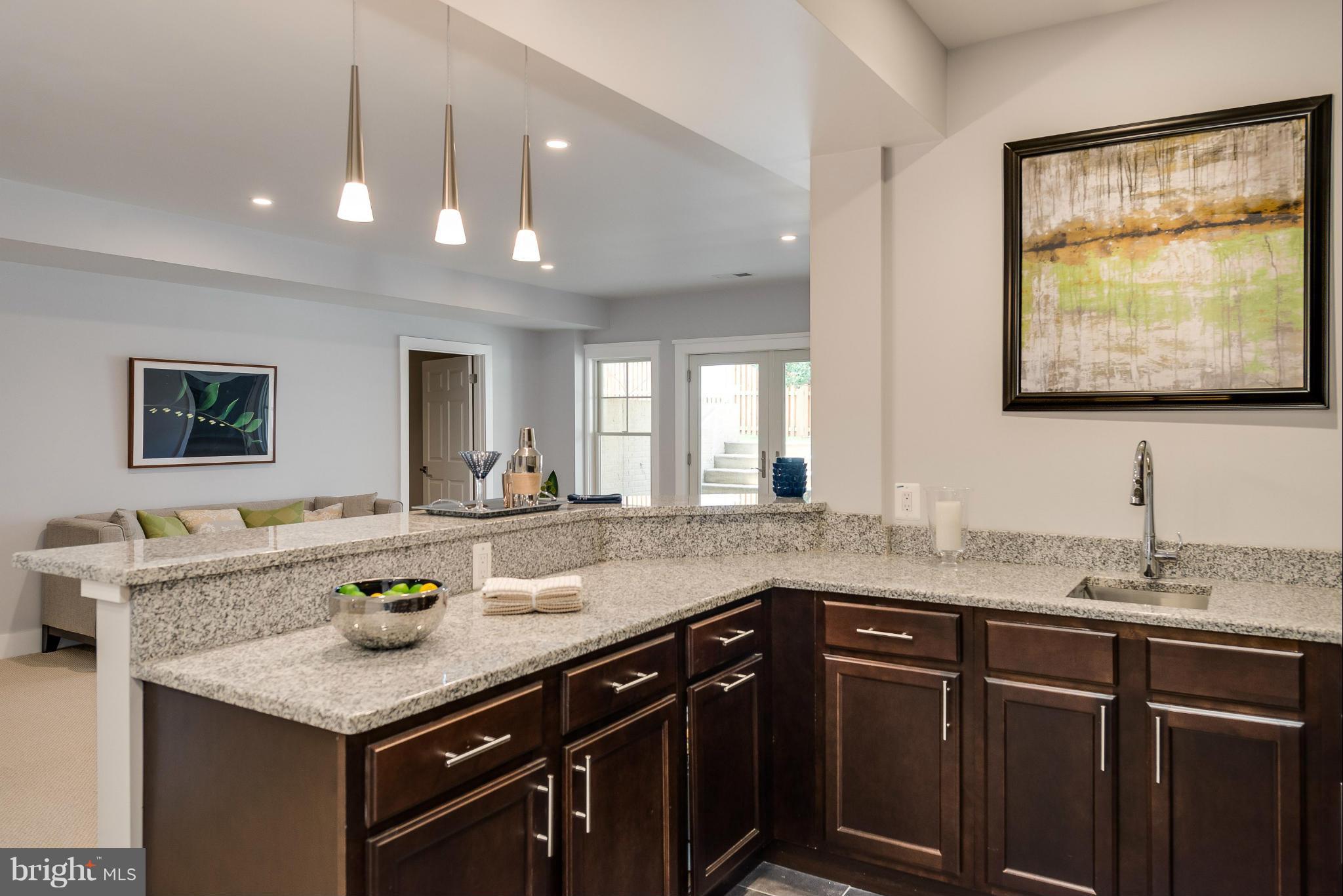 FERNWOOD - Residential Lease