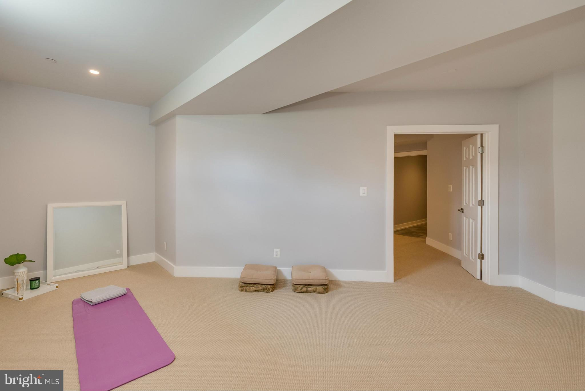 FERNWOOD - Residential Lease