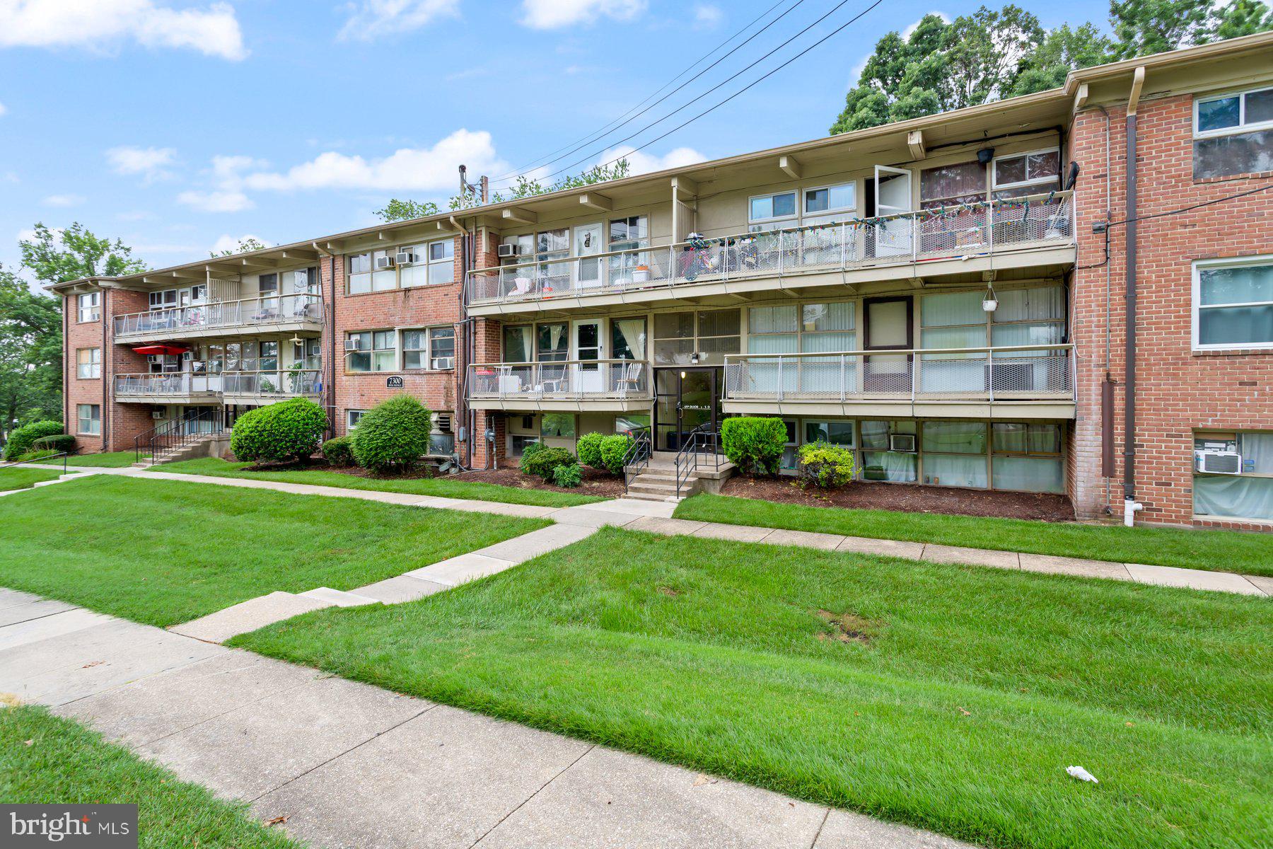 RIGGS HILL - Residential