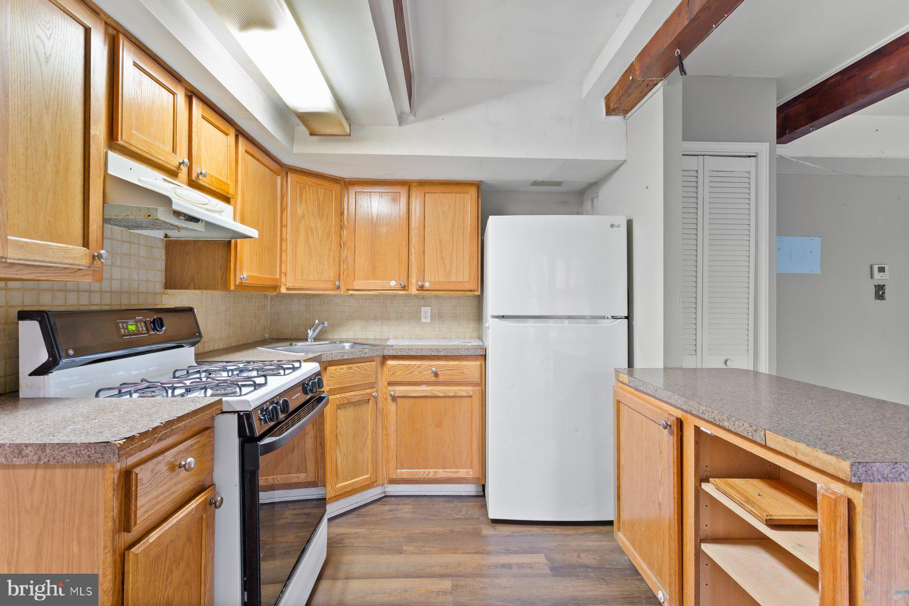 RIGGS HILL - Residential