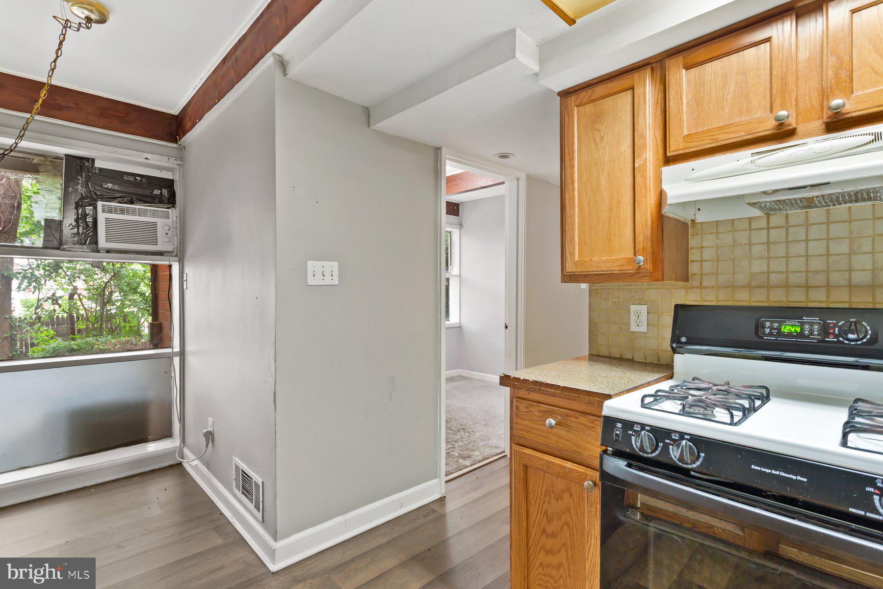 RIGGS HILL - Residential