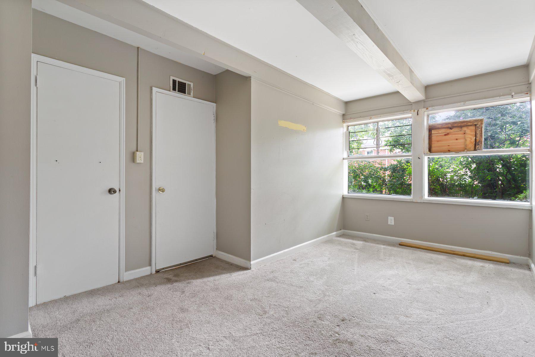 RIGGS HILL - Residential