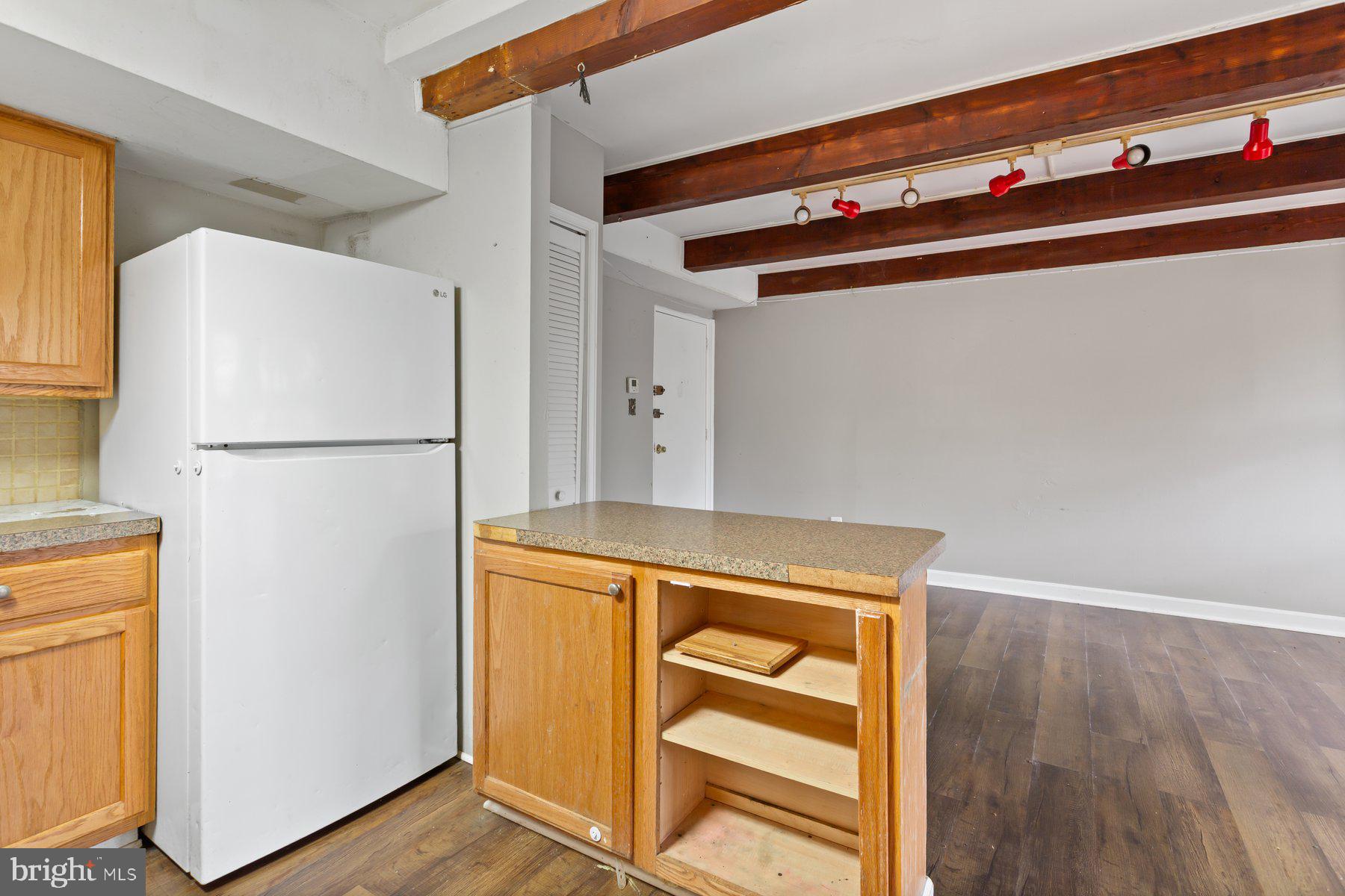 RIGGS HILL - Residential