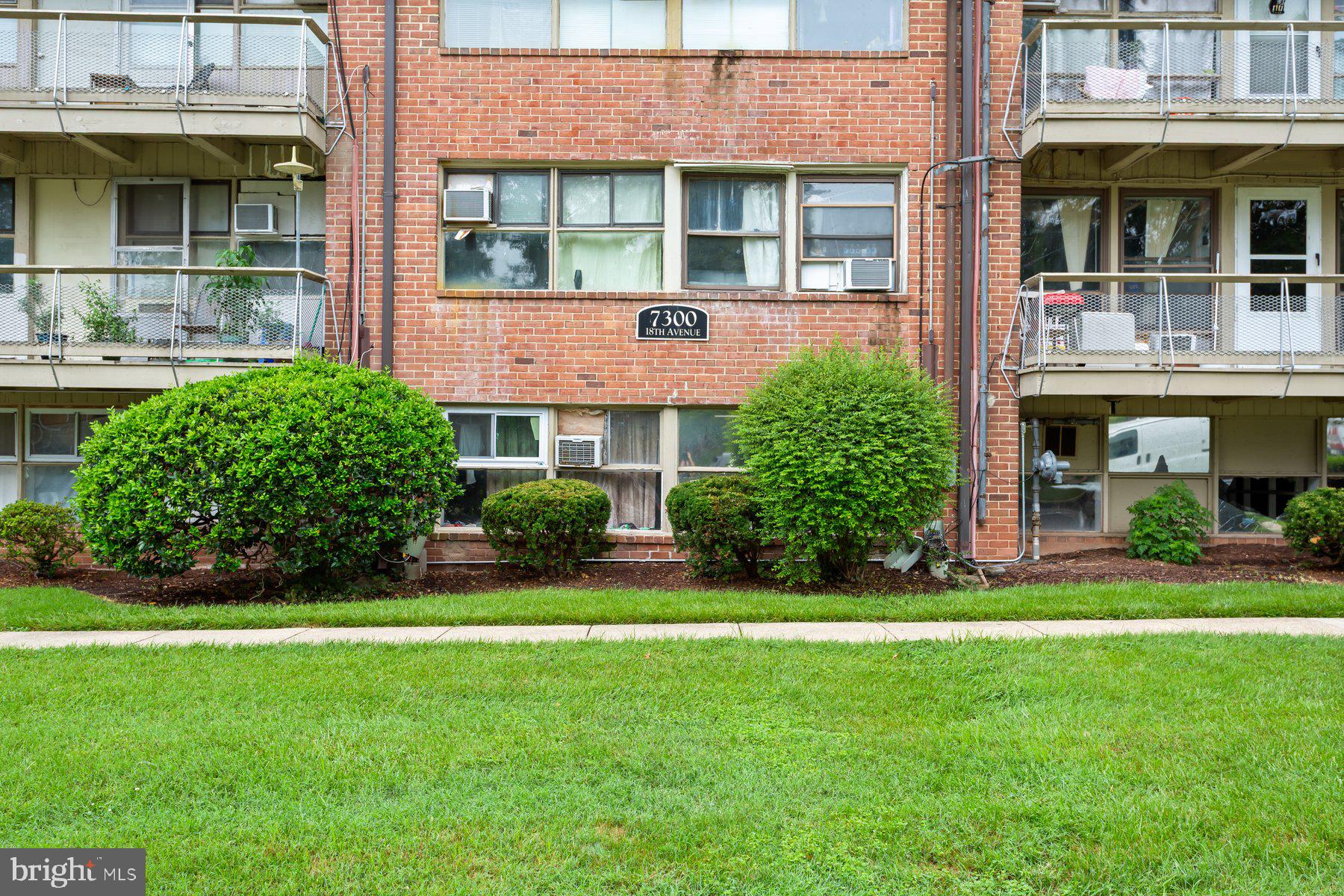 RIGGS HILL - Residential