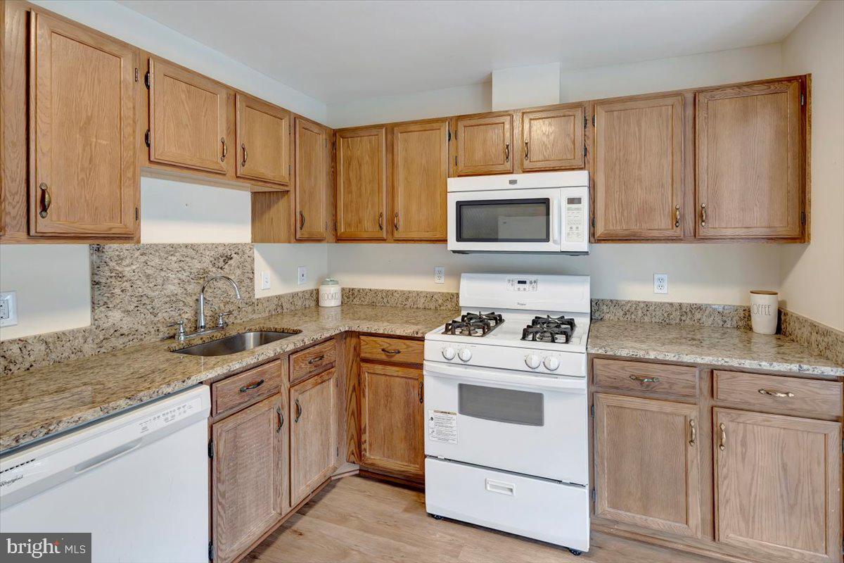 SILVERBROOK WOOD - Residential