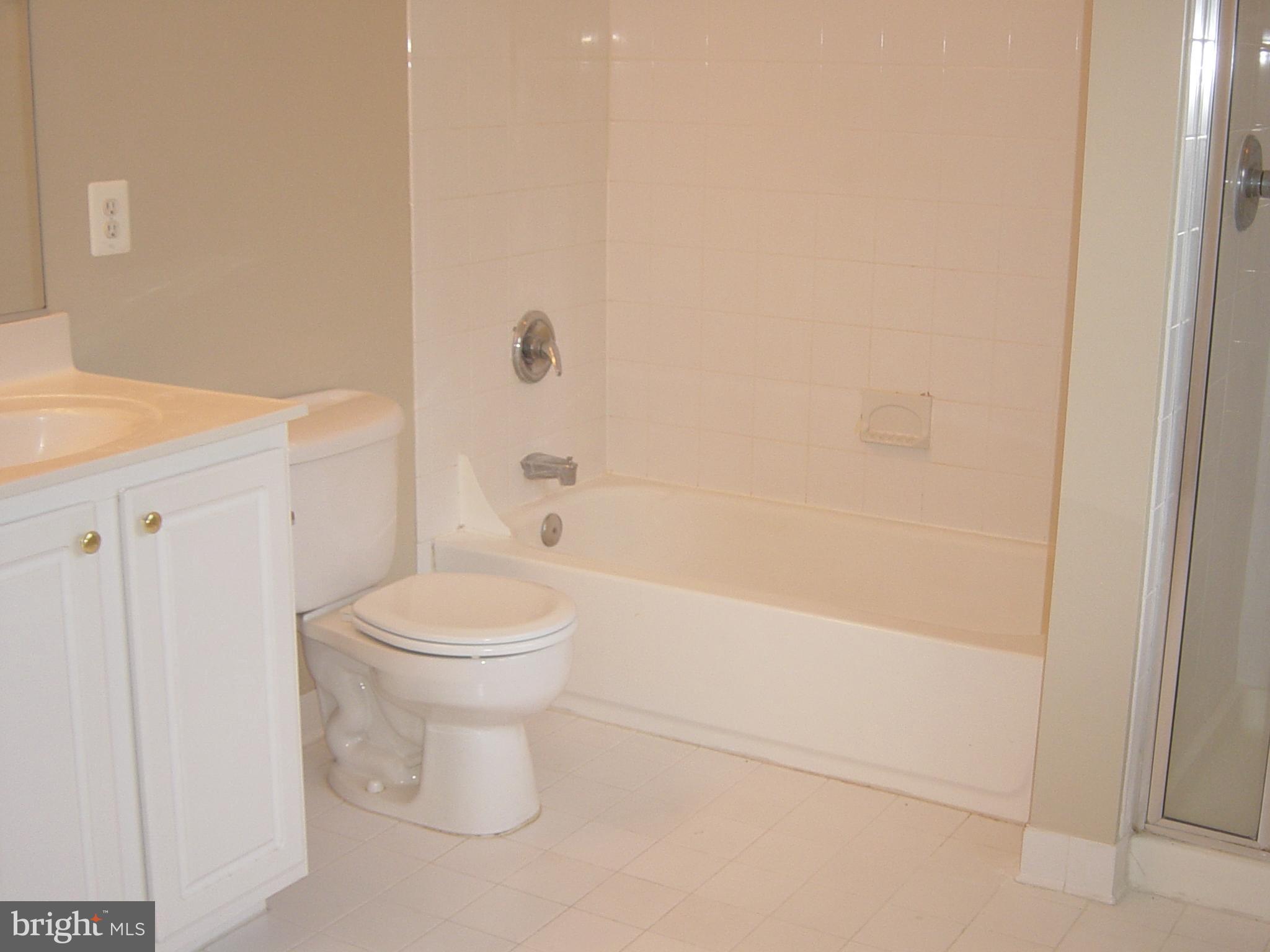 STRAFFAN - Residential Lease