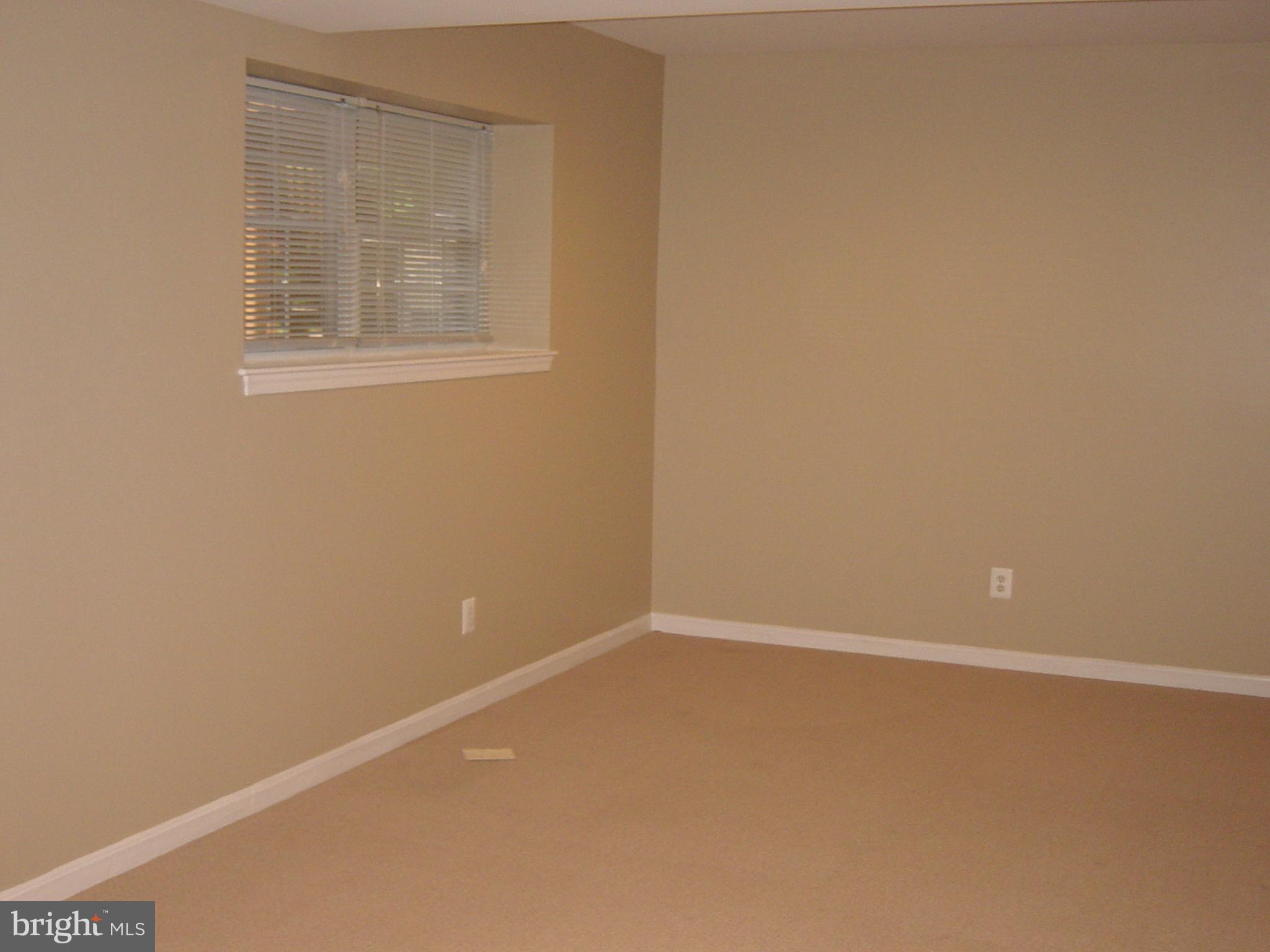 STRAFFAN - Residential Lease