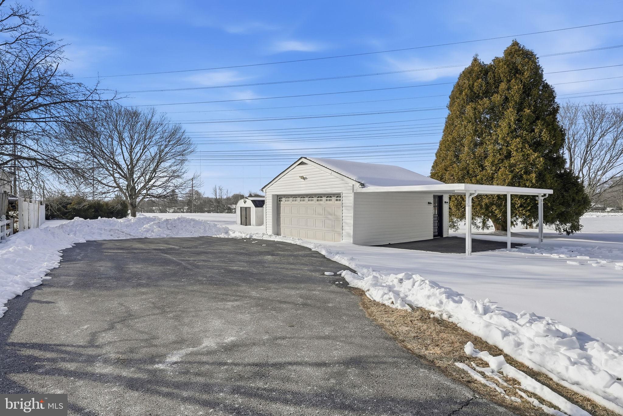 DARNESTOWN OUTSIDE - Residential