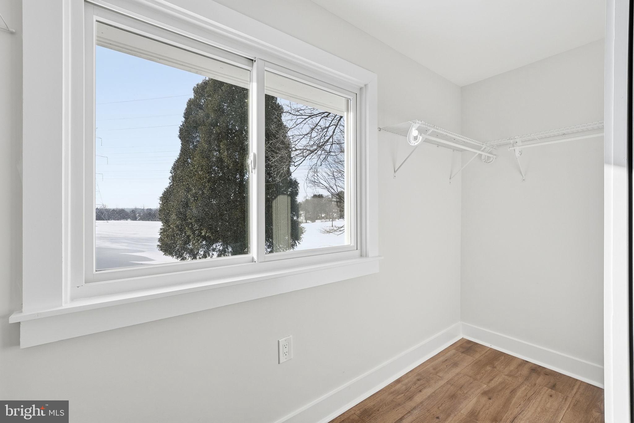 DARNESTOWN OUTSIDE - Residential