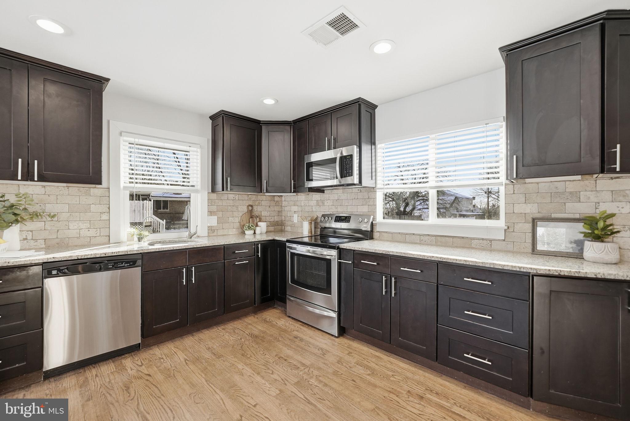 DARNESTOWN OUTSIDE - Residential