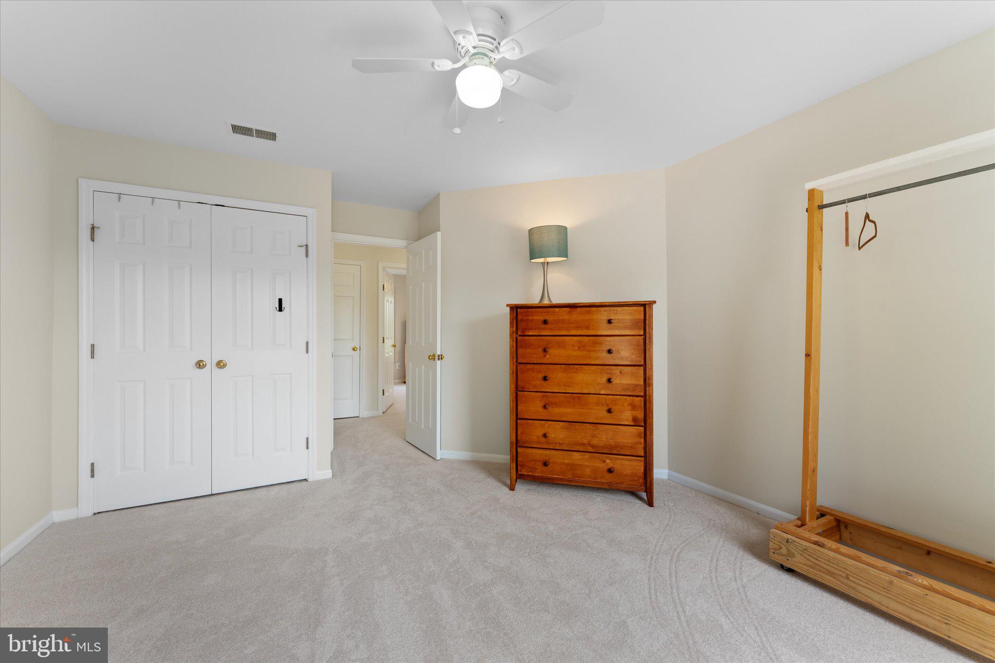 ASHBURN VILLAGE - Residential