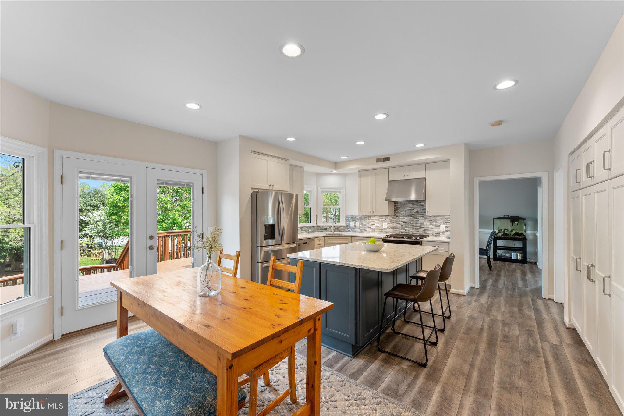 ASHBURN VILLAGE - Residential