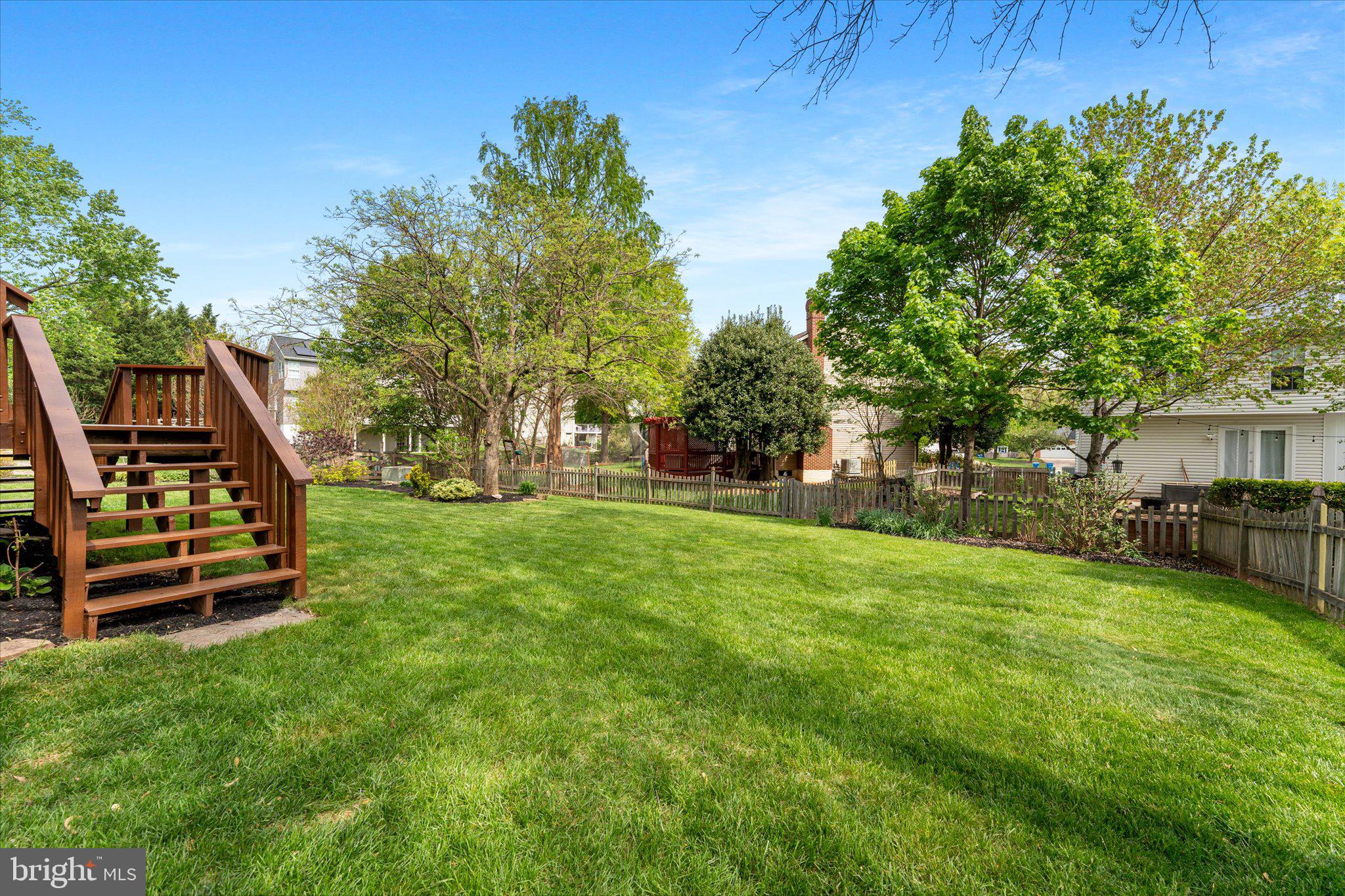 ASHBURN VILLAGE - Residential