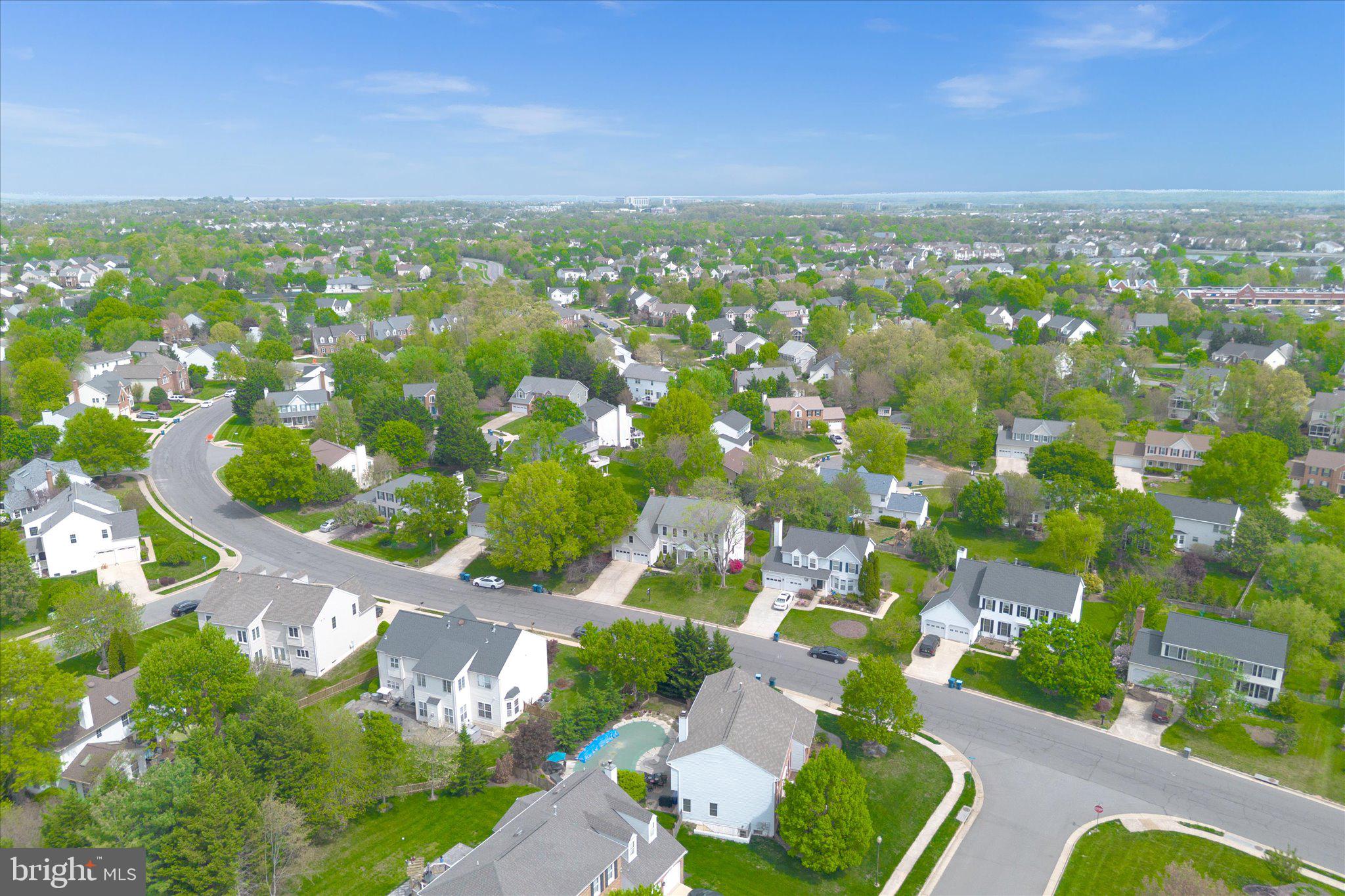 ASHBURN VILLAGE - Residential