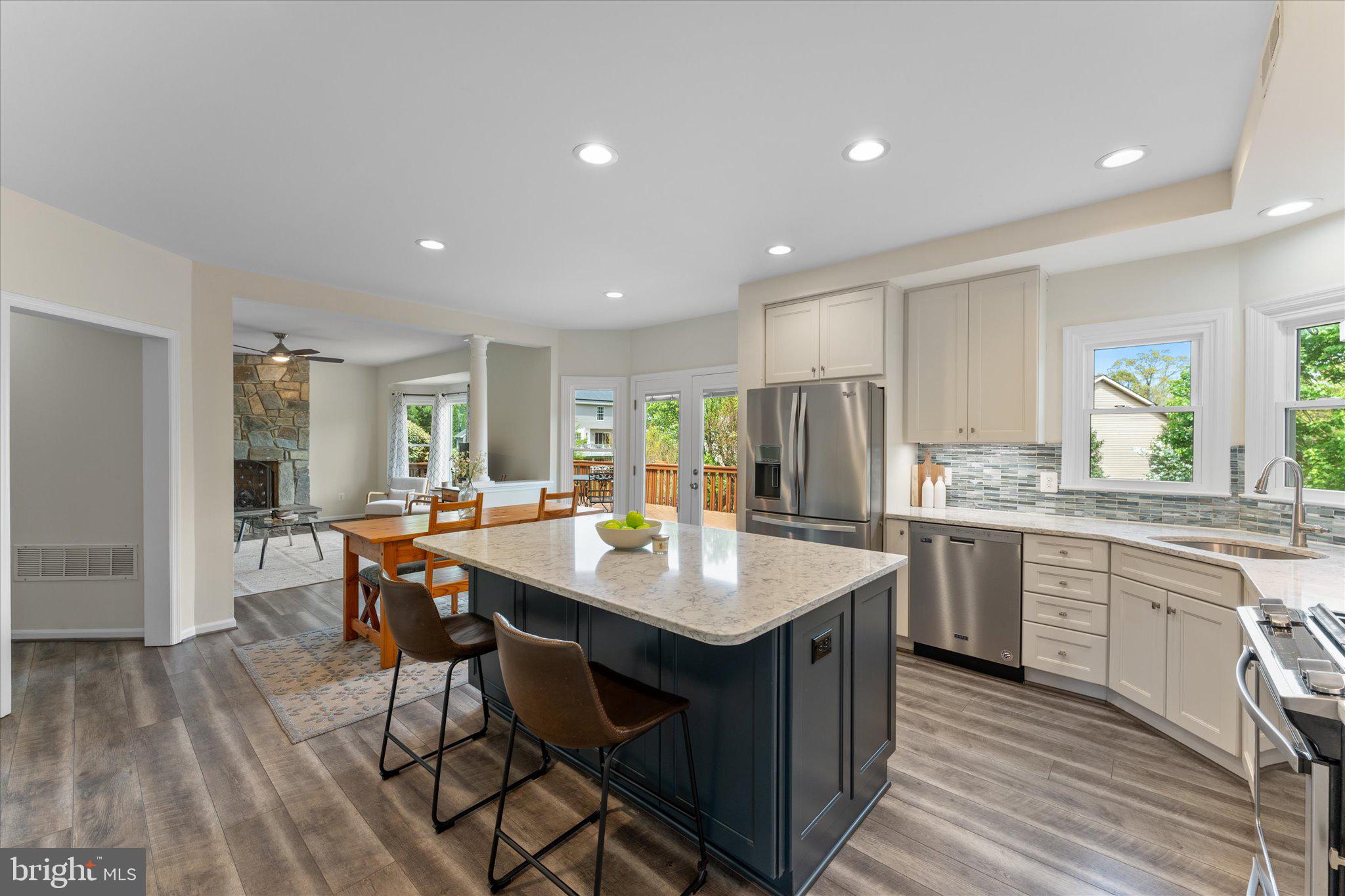 ASHBURN VILLAGE - Residential