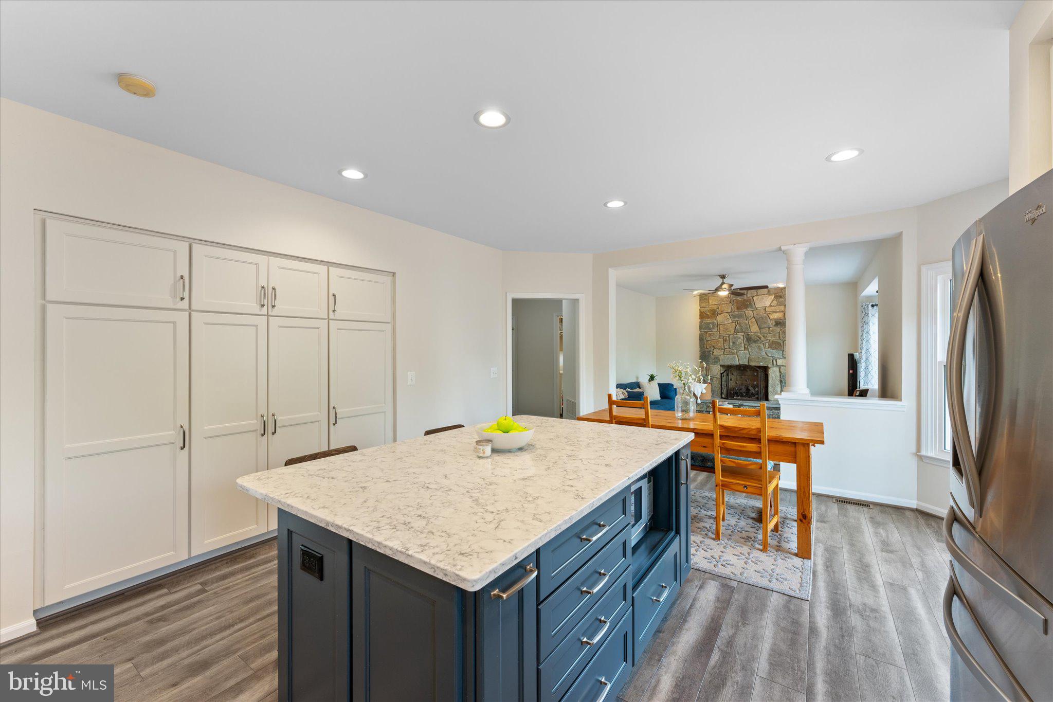 ASHBURN VILLAGE - Residential