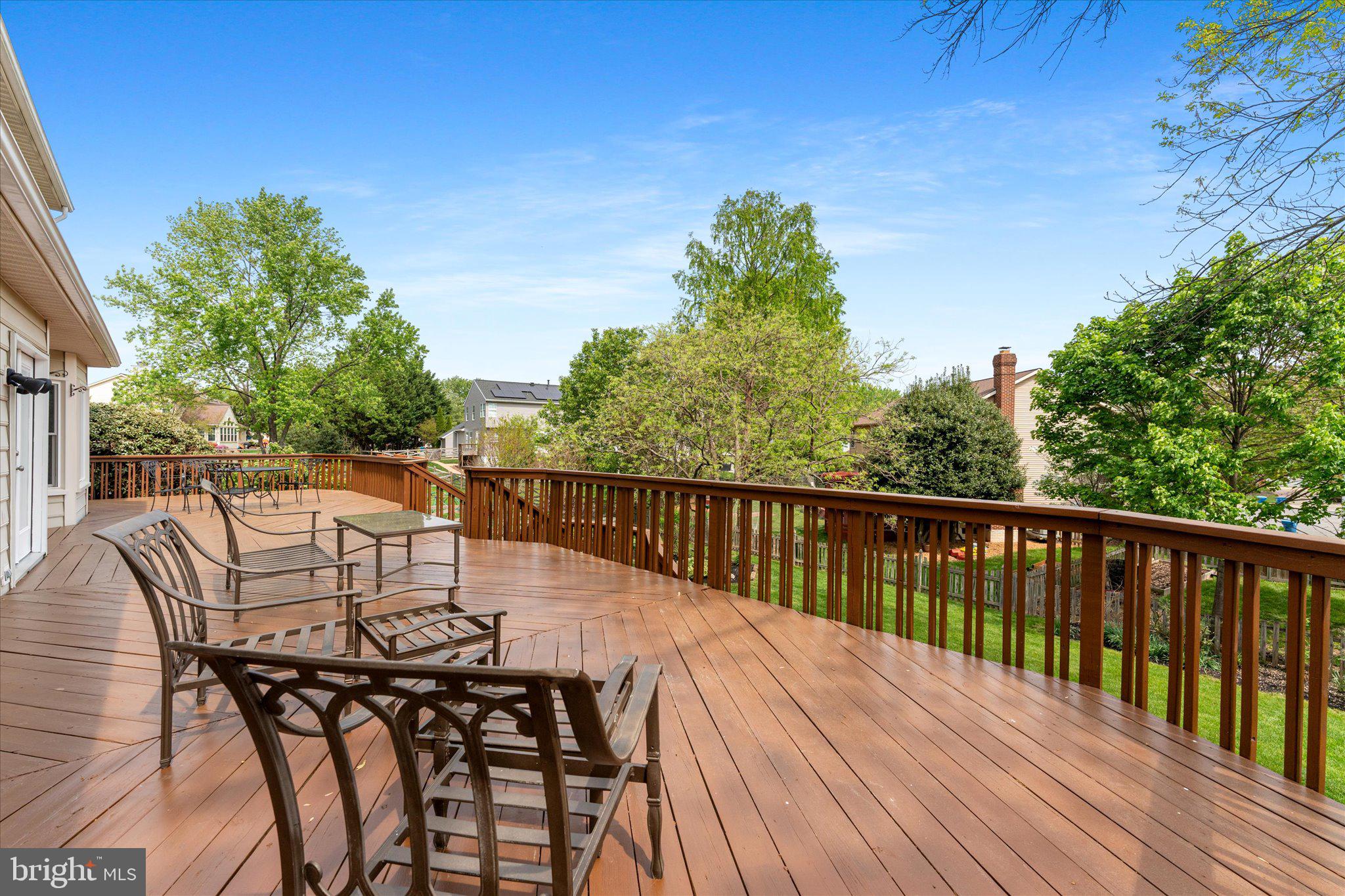 ASHBURN VILLAGE - Residential