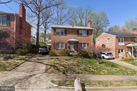 Photo of 4701 9th Street S, ARLINGTON, VA 22204 (MLS # VAAR2073200)