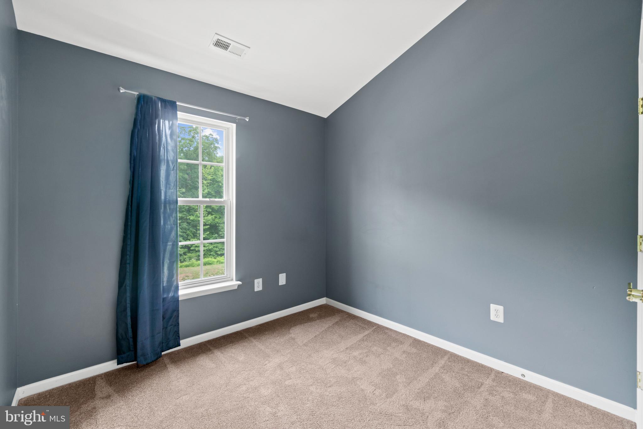 AZALEA WOODS - Residential